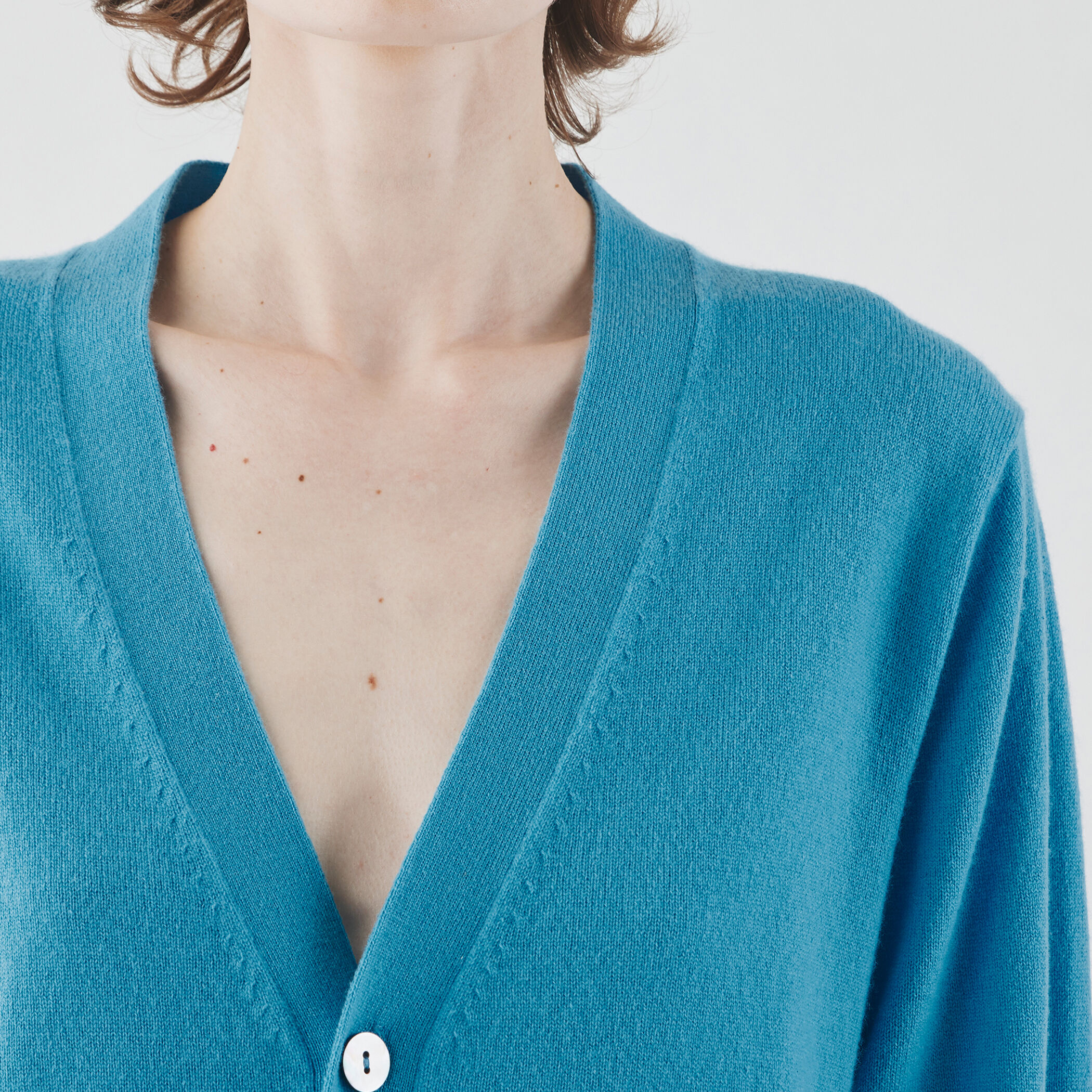 スコットランドカシミヤ Vネックカーディガン｜トゥモローランド 公式通販