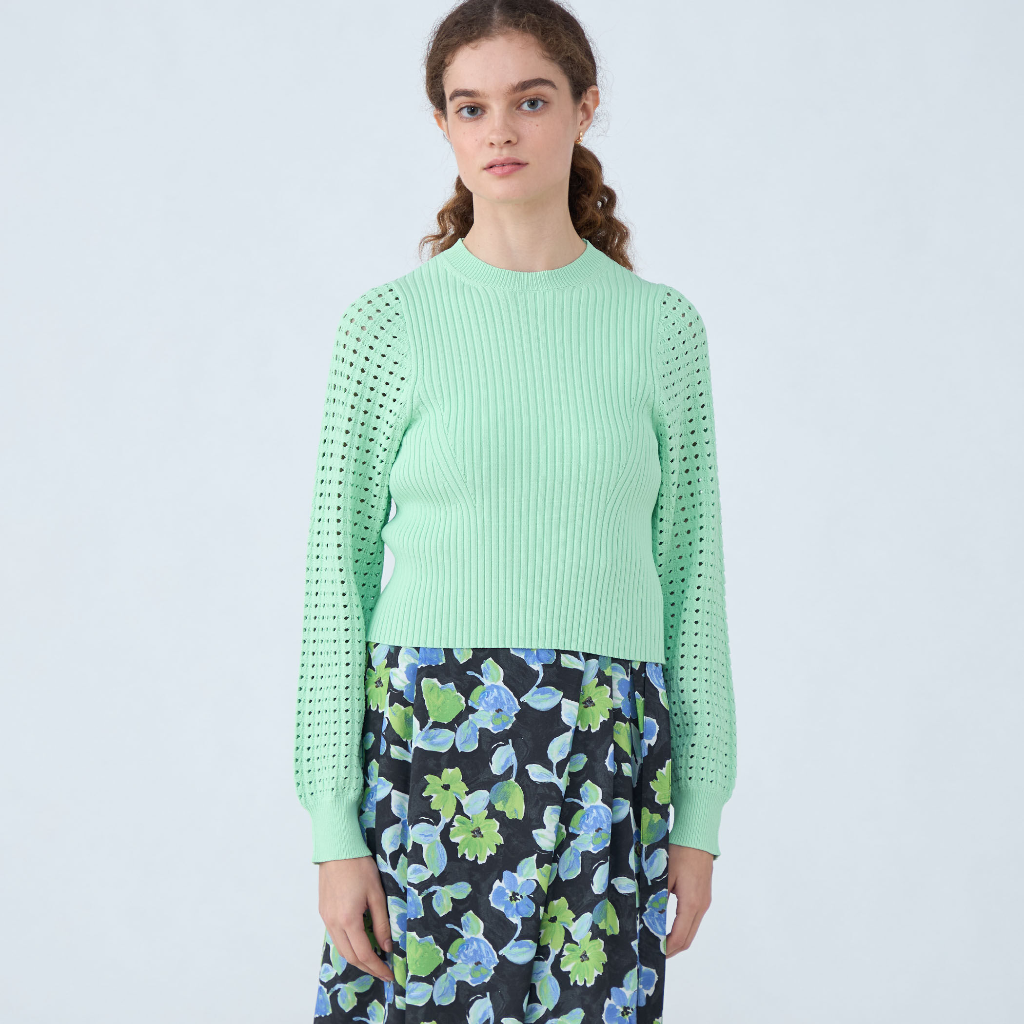 □レーヨンストレッチ クルーネックプルオーバー｜トゥモローランド