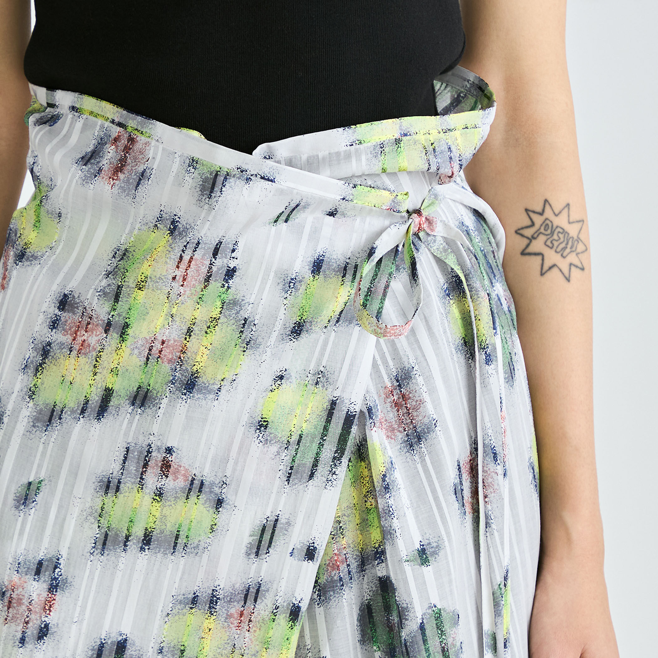 フラワープリント ラップスカート｜トゥモローランド 公式通販