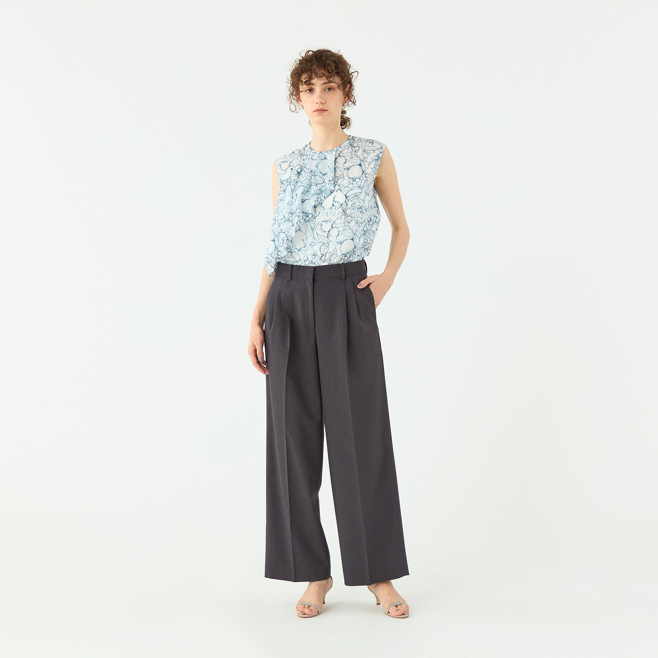 れもん レモンスケッチ タックフレアブラウス｜トゥモローランド 公式通販