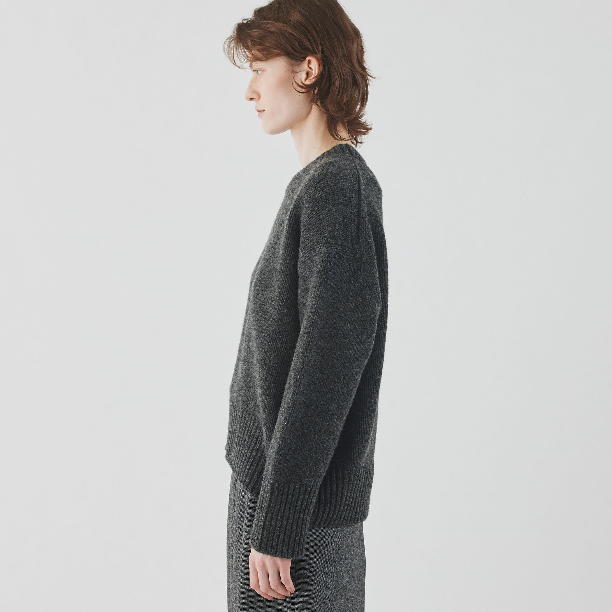 美品✨ギャルリーヴィー　ファインウール クルーネックプルオーバー　グレー　M ファインウール クルーネックプルオーバー（GALERIE VIE）｜ルミネの