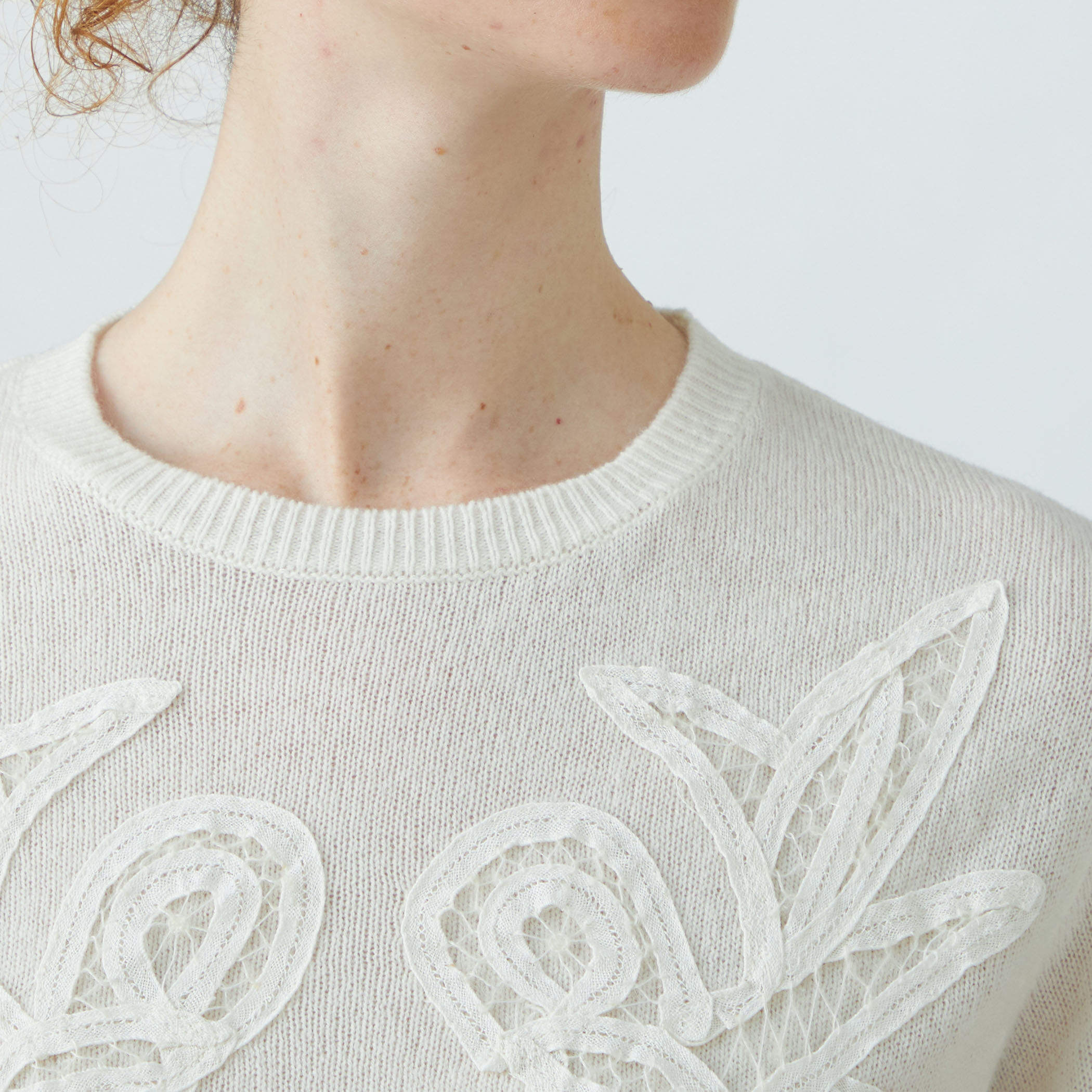 バテンレース クルーネックプルオーバー｜トゥモローランド 公式通販