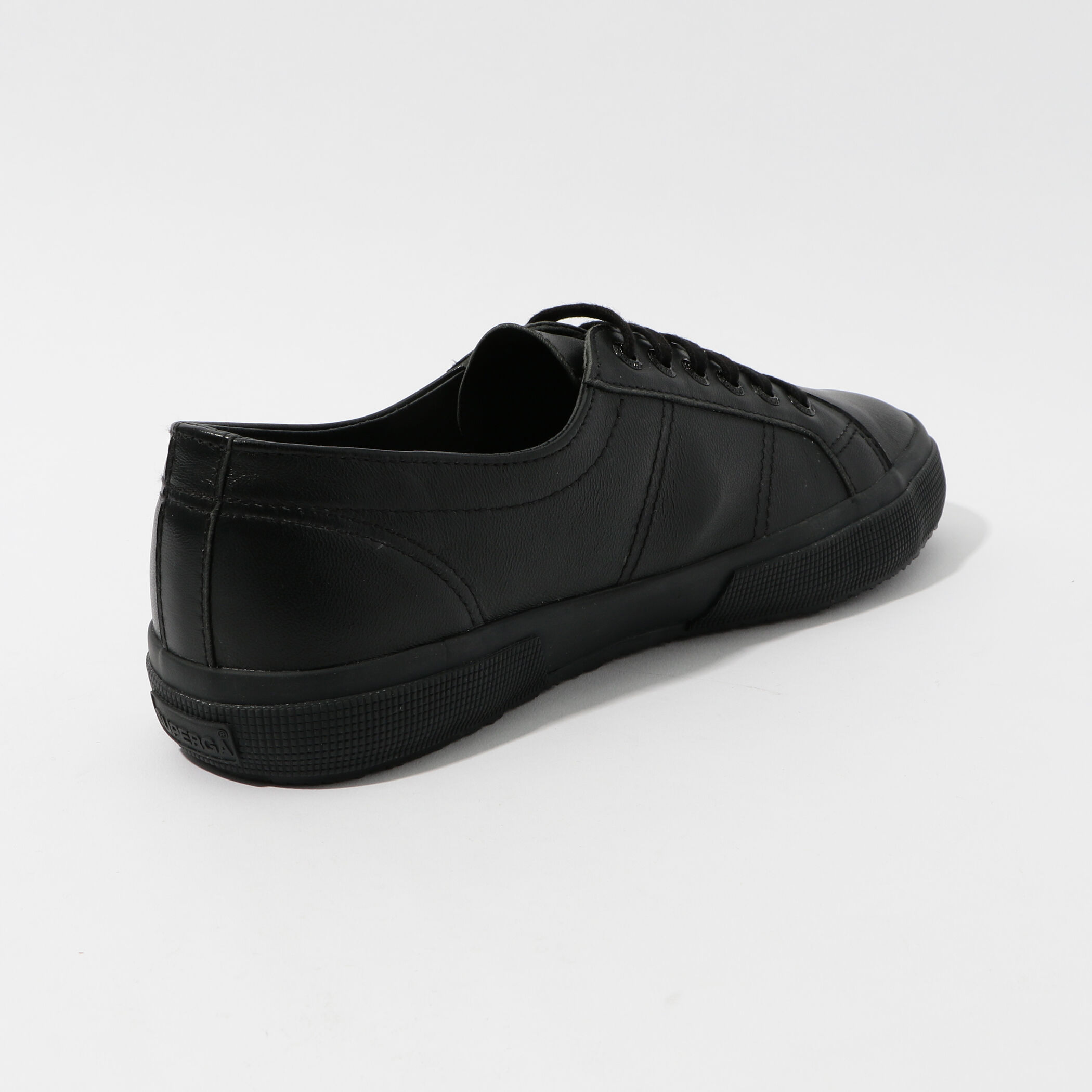 別注】SUPERGA×TOMORROWLAND 2750 レザースニーカー｜トゥモローランド 公式通販