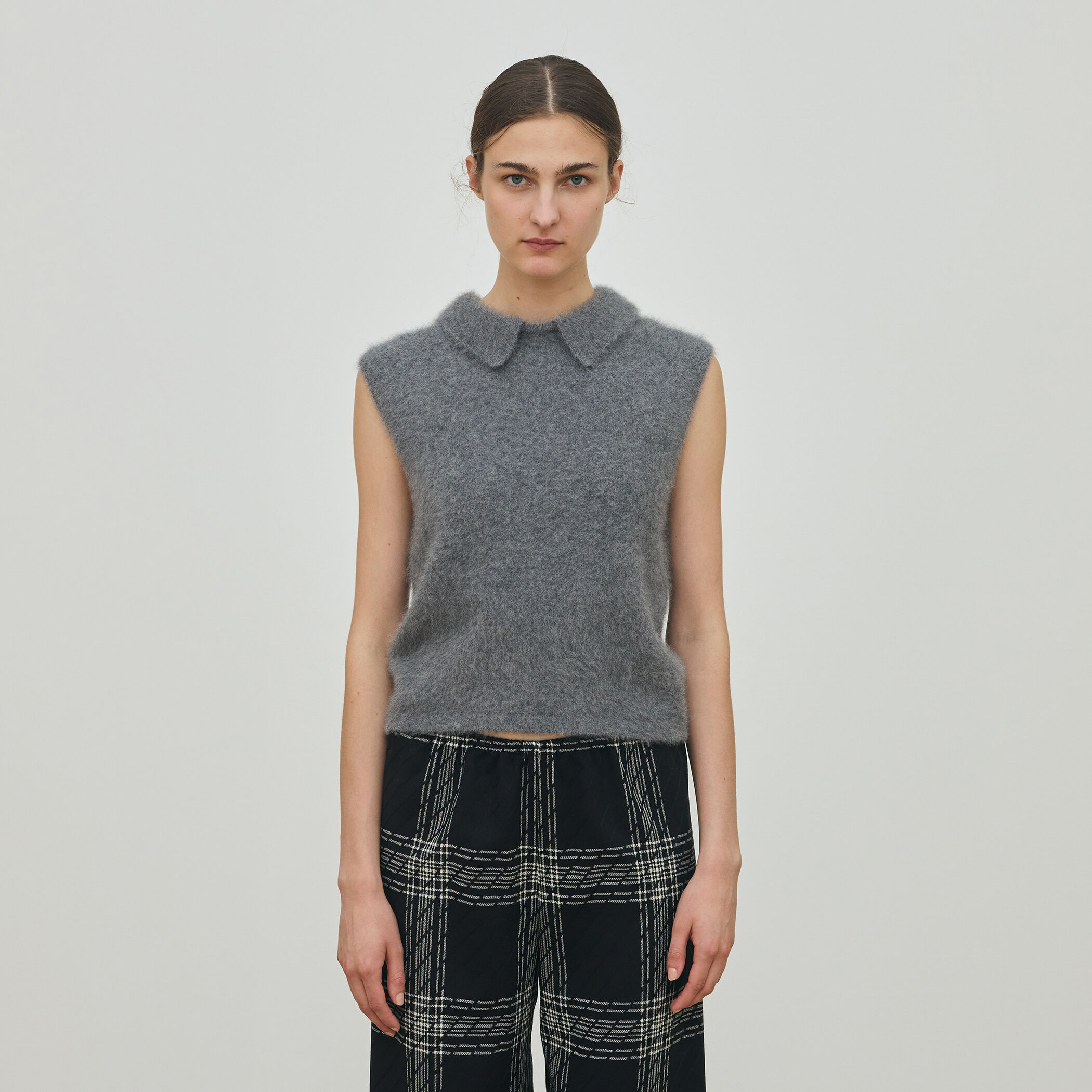 フォックスカシミヤ スリーブレスプルオーバー｜トゥモローランド 公式通販