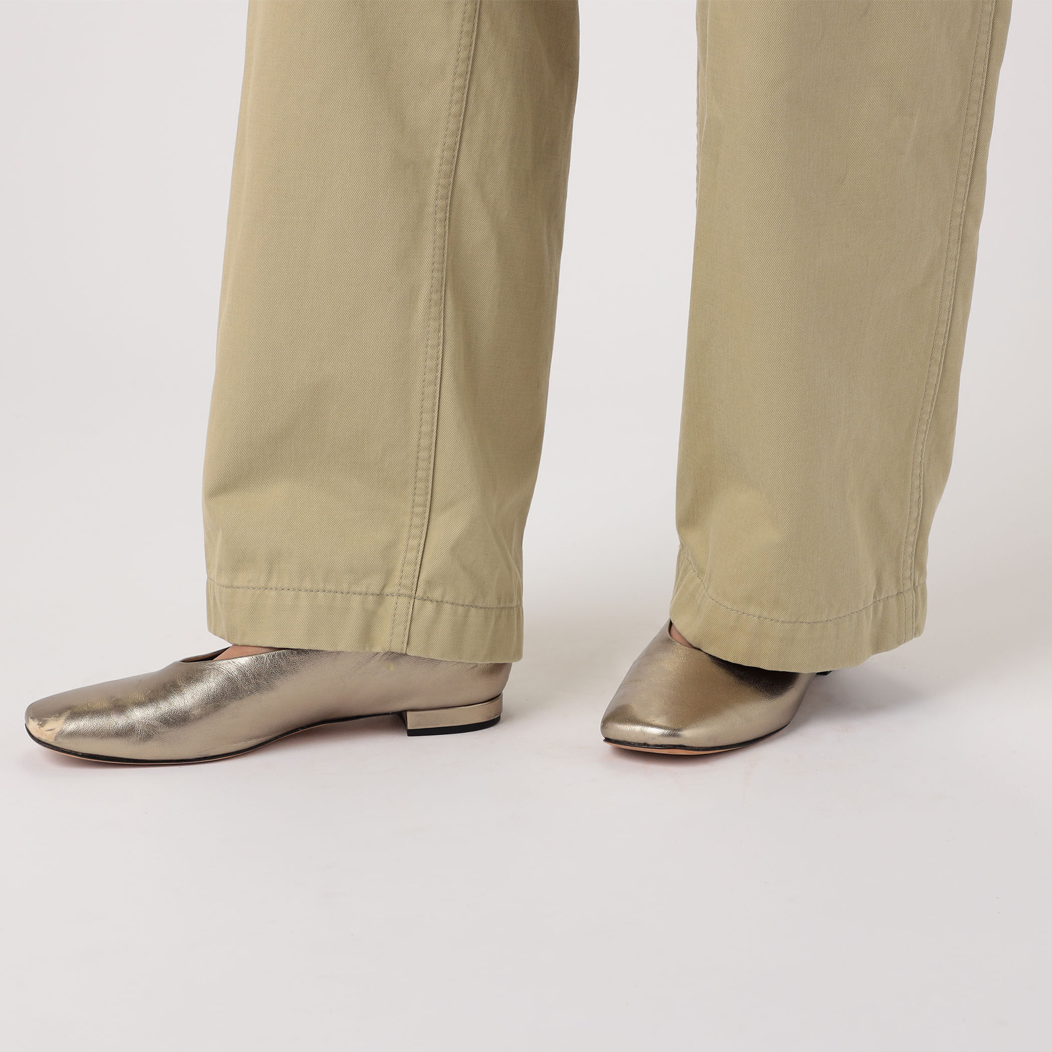 ブラッシュドツイル アジャスタブルパンツ｜トゥモローランド 公式通販