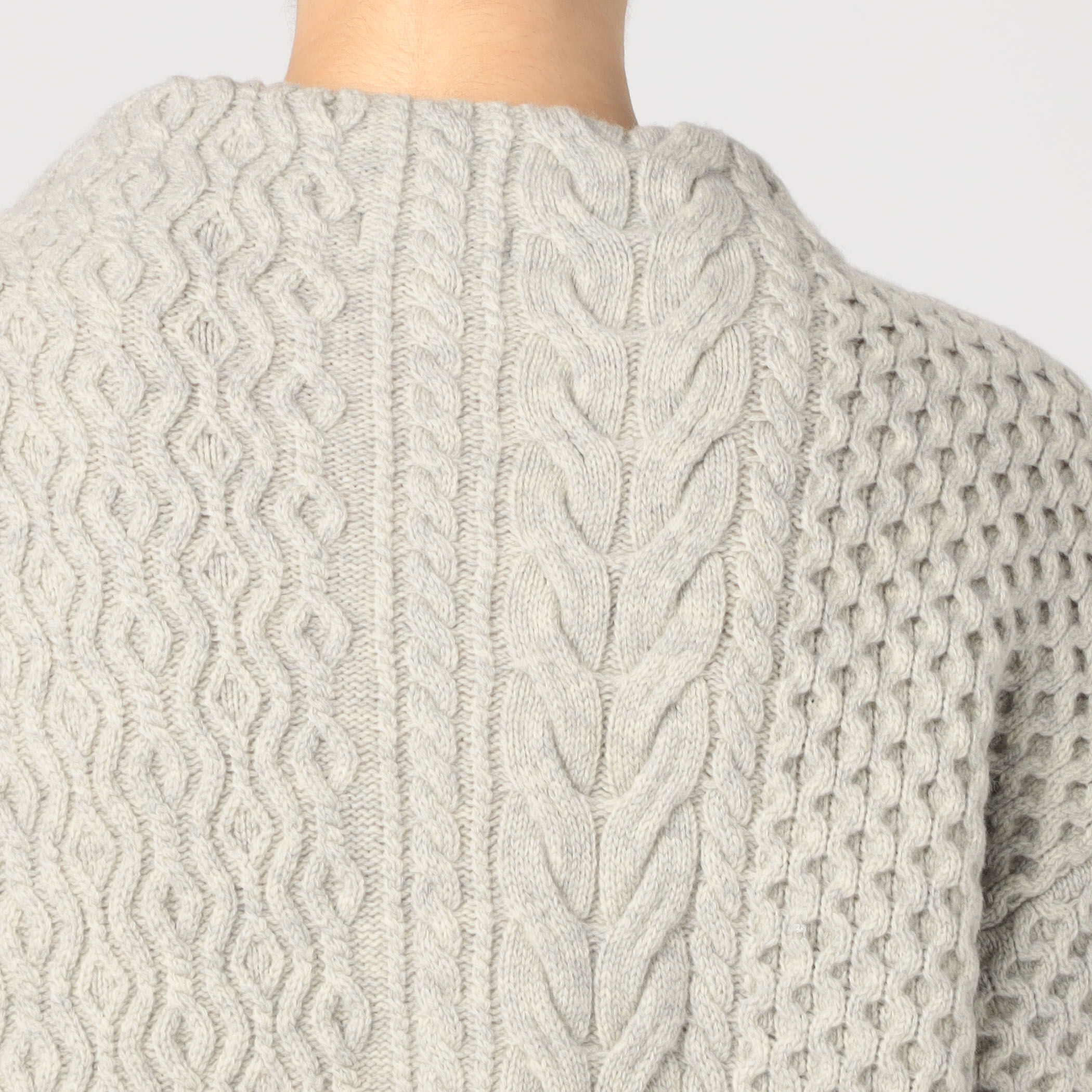 アランニット ビルドネックプルオーバー｜トゥモローランド 公式通販