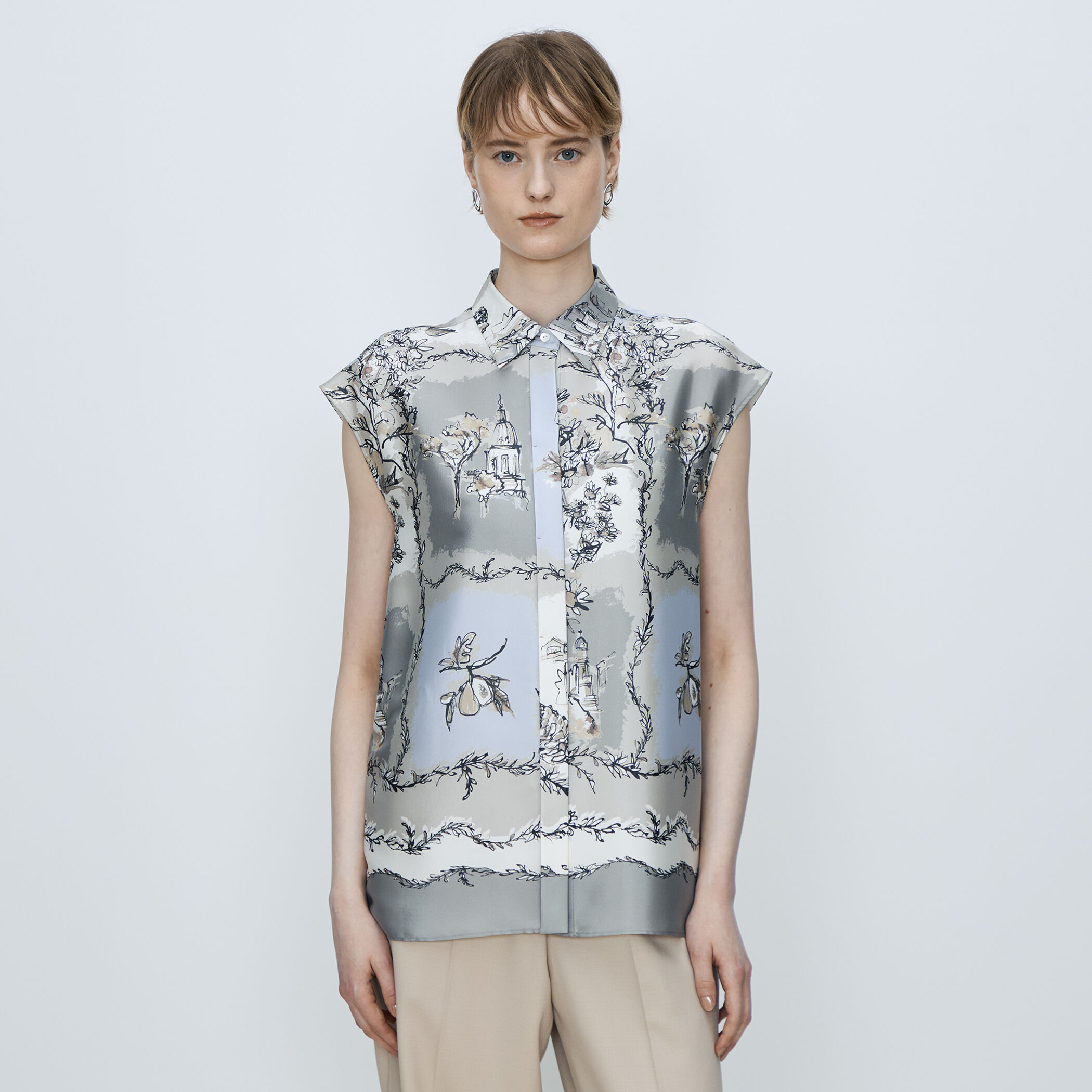 WEB先行予約】ローマプリント フレンチスリーブブラウス