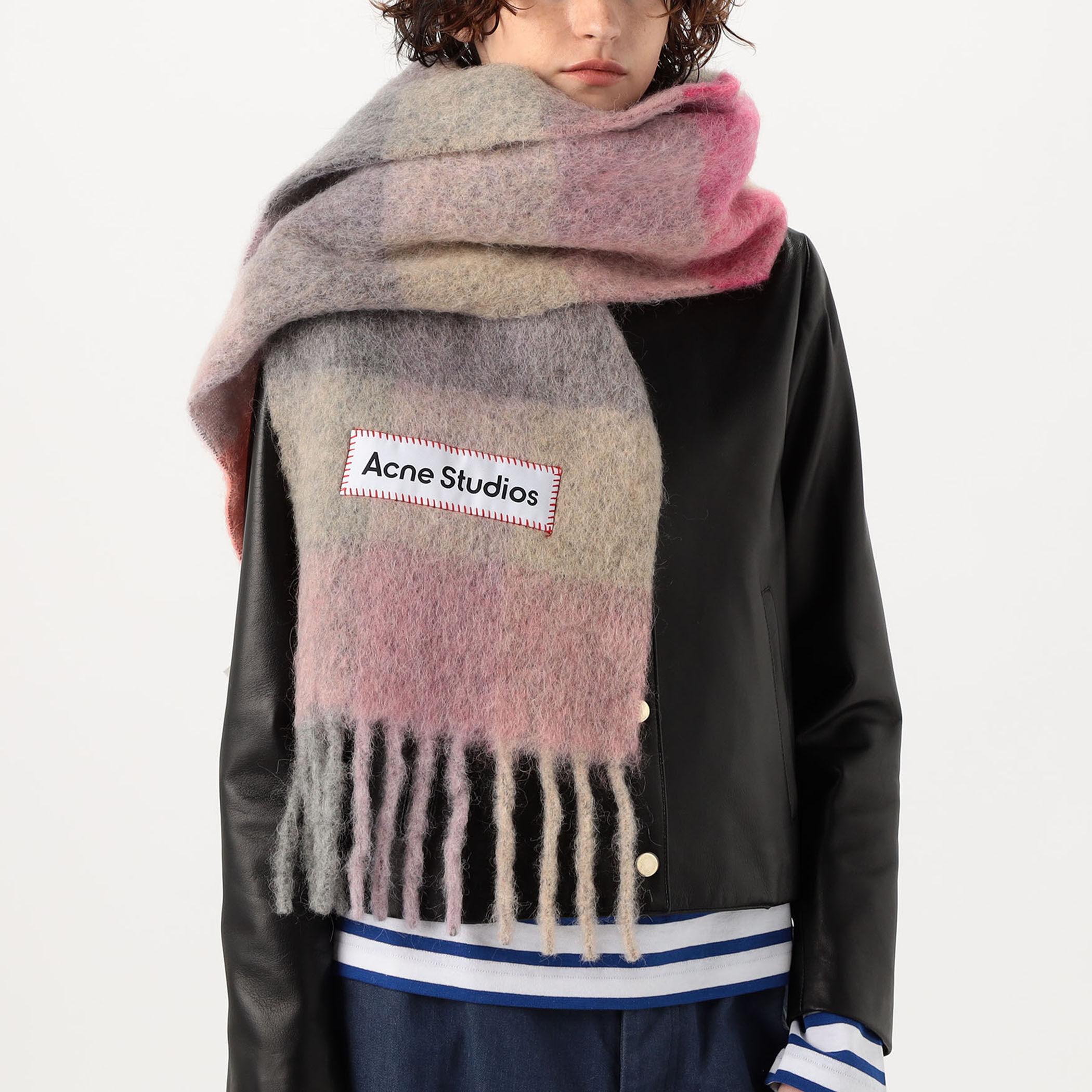 Acne Studios モヘヤチェックスカーフ｜トゥモローランド 公式通販