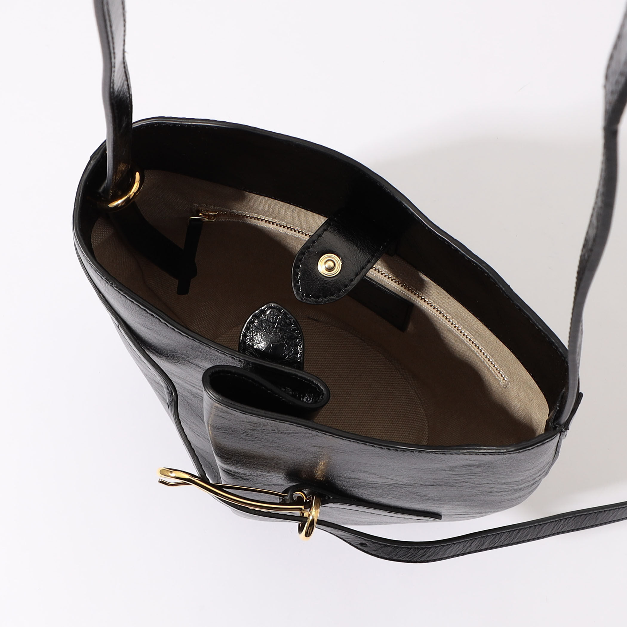 LIFFNER BELTED BUCKET BAG｜トゥモローランド 公式サイト