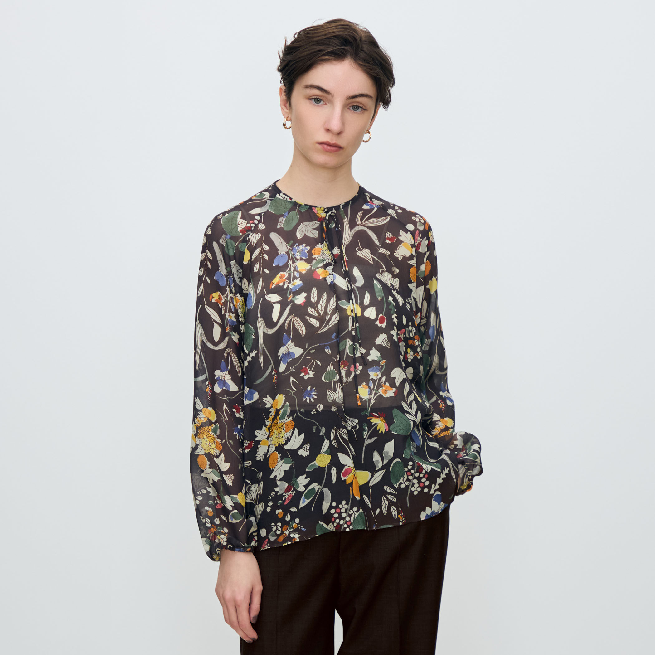 マンダフラワープリント ボウタイブラウス｜トゥモローランド 公式通販