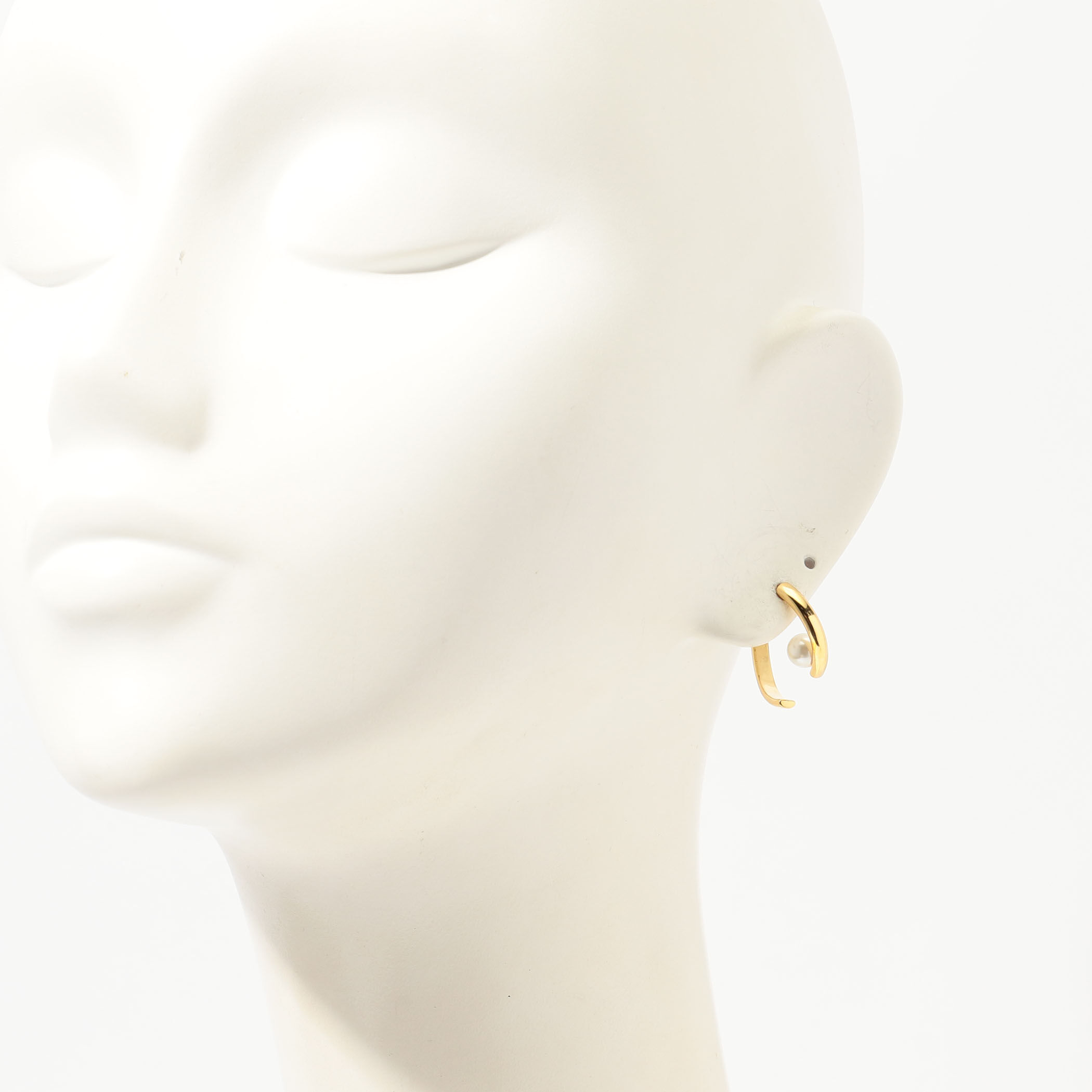 別注】januka×TOMORROWLAND バロックパールピアス｜トゥモローランド 公式通販