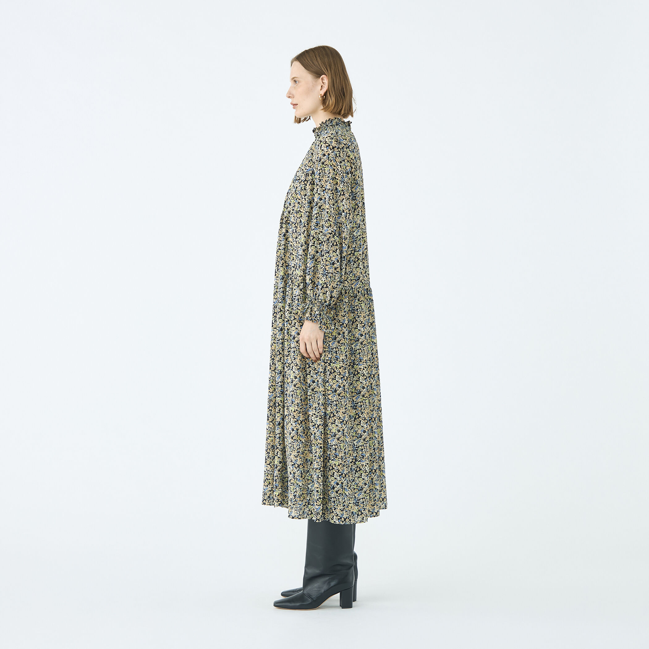 ブローフラワープリント シャーリングロングワンピース