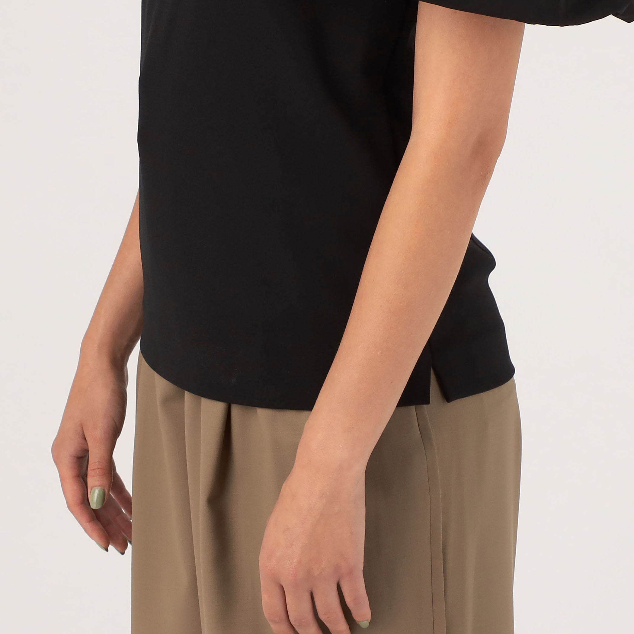 FLICKA ラッフルカラーブラウス｜トゥモローランド 公式通販