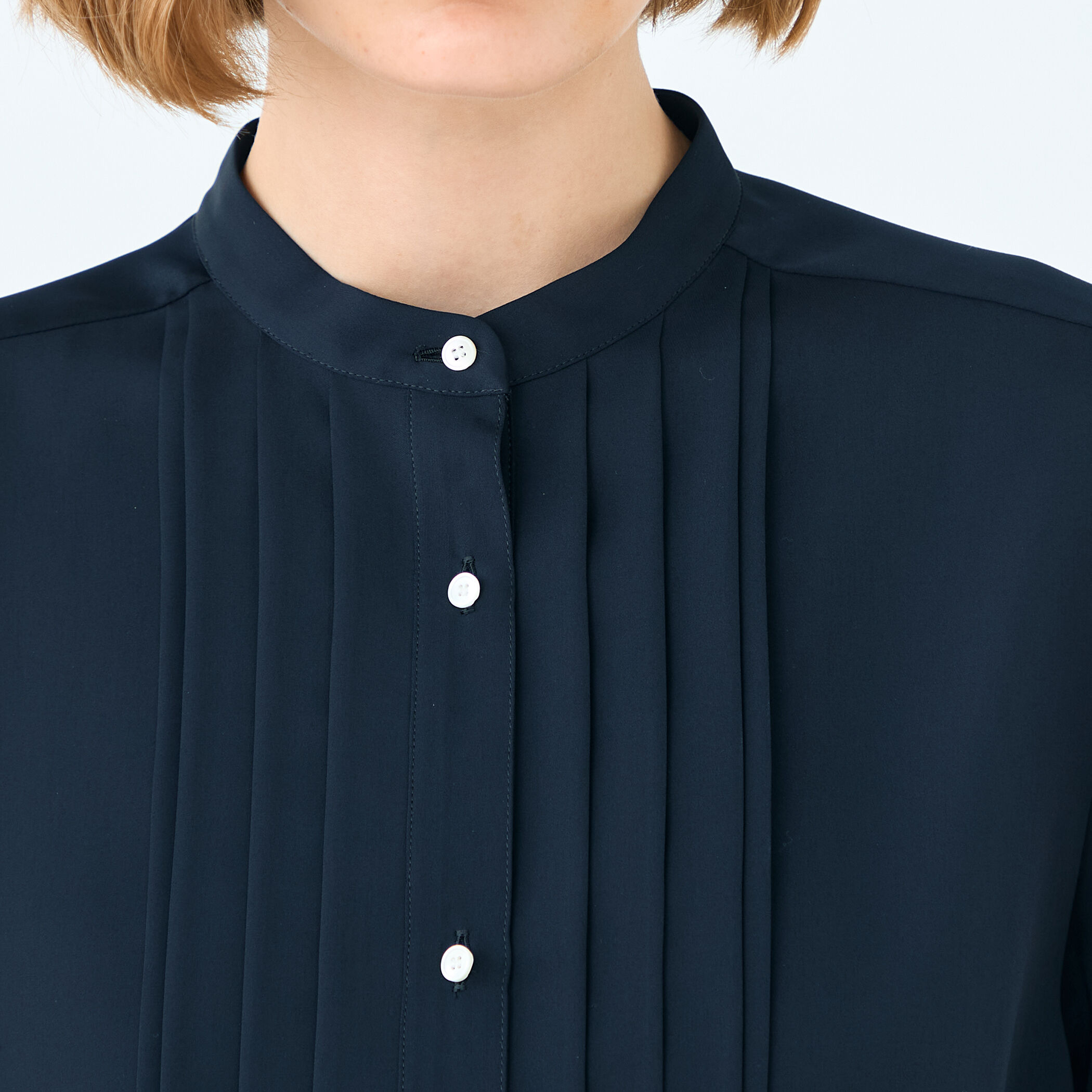 スムースサテン ピンタックブラウス｜トゥモローランド 公式通販