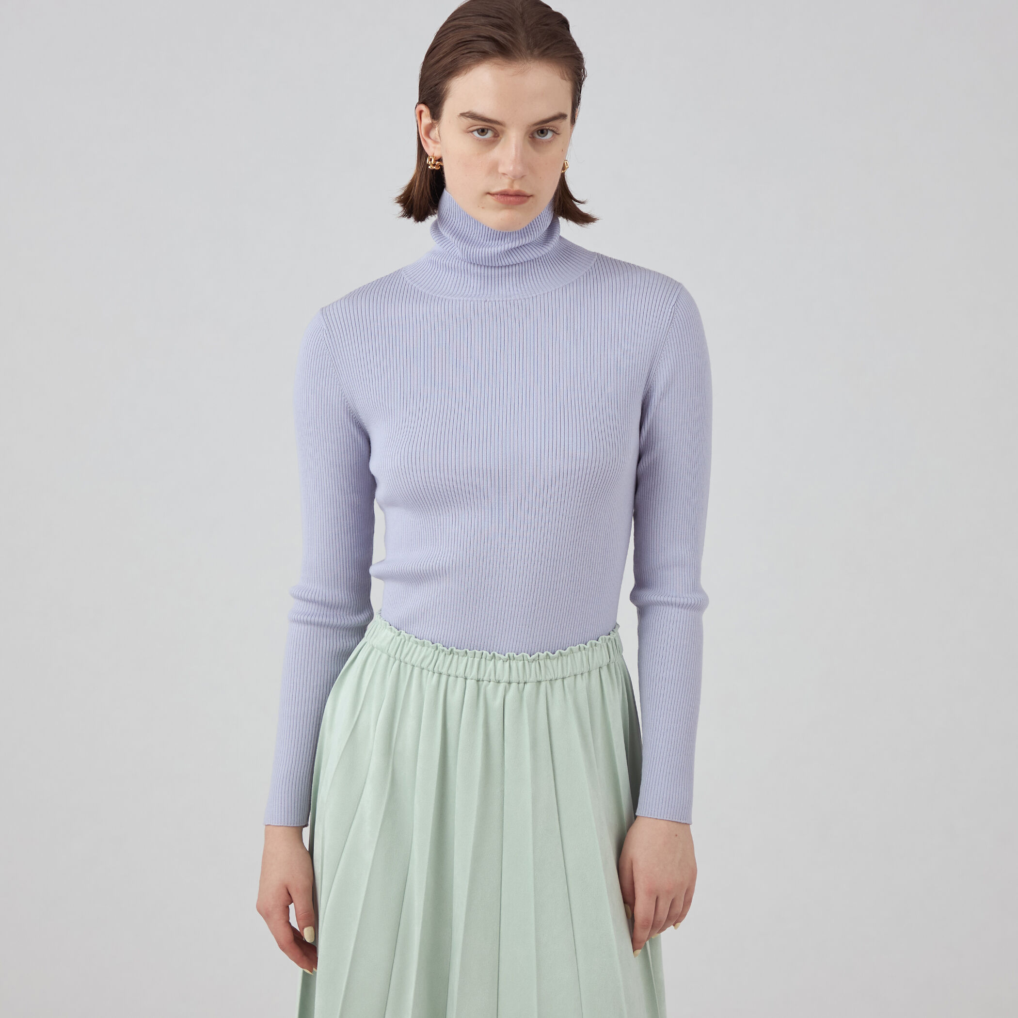 スーパーエクストラファインウールリブ タートルネックプルオーバー