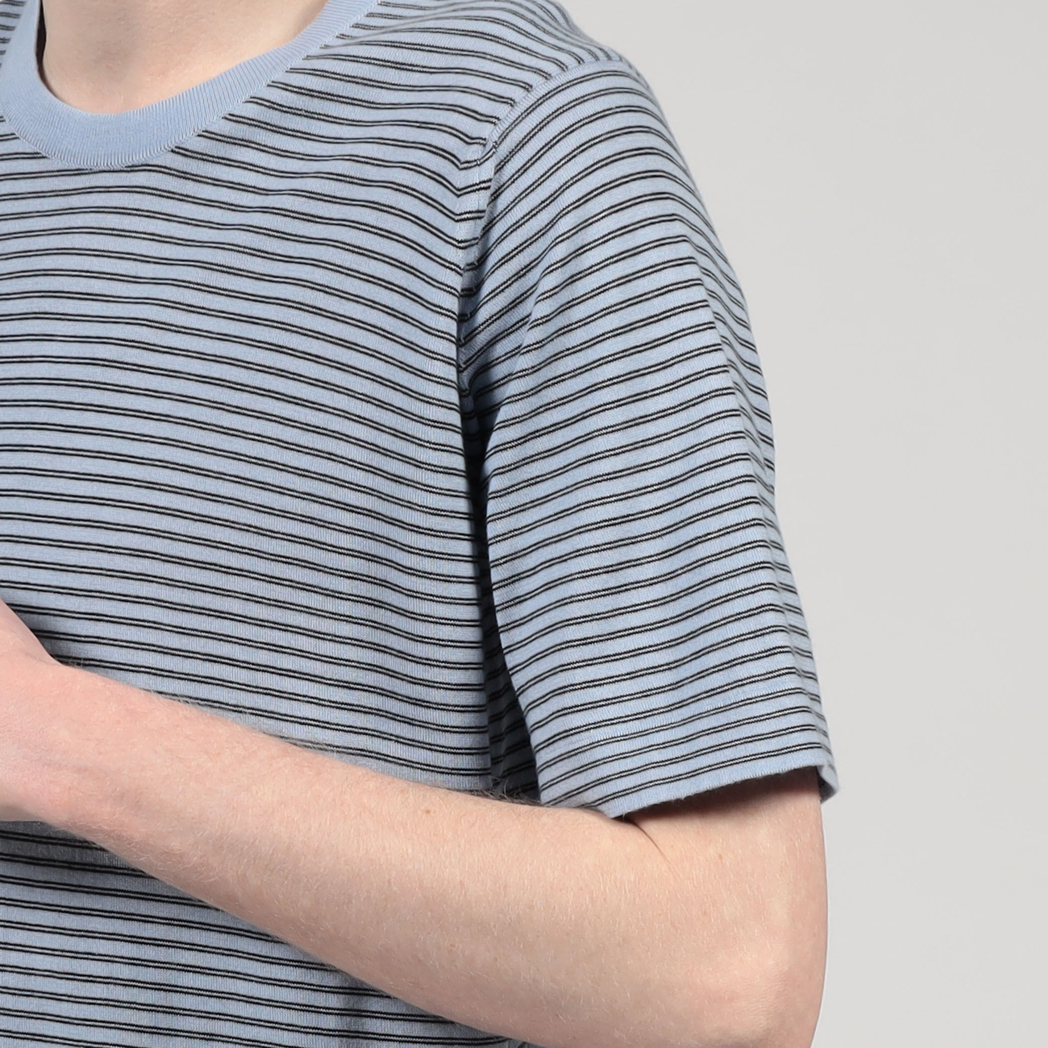 別注】JOHN SMEDLEY VIKTOR ニットTシャツ｜トゥモローランド 公式通販