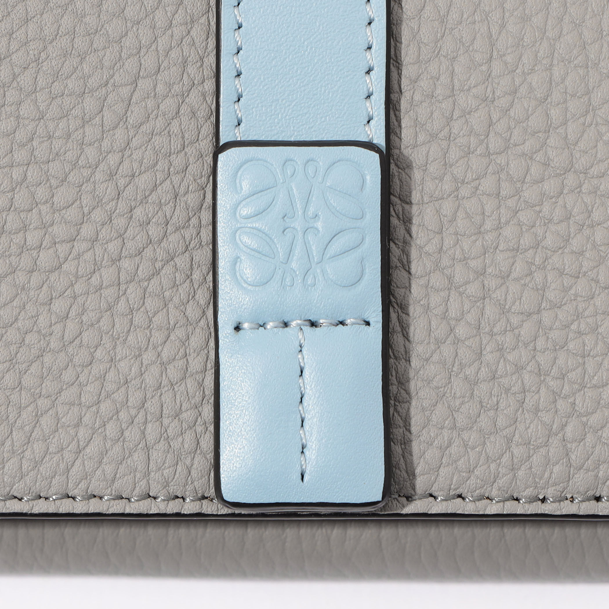 LOEWE トライフォールドウォレット｜トゥモローランド 公式通販