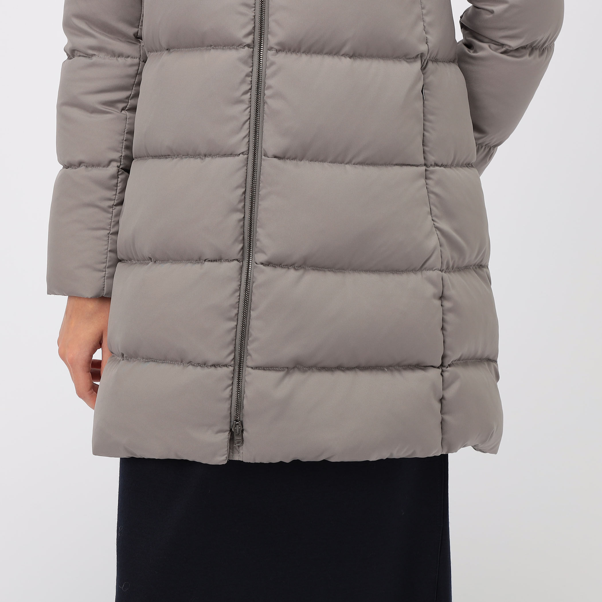 美品✨HERNO　スパンコール　ロングツイードダウンコート　グレー ヘルノ HERNO PI0822D 33220 ダウンコート ダウンジャケット