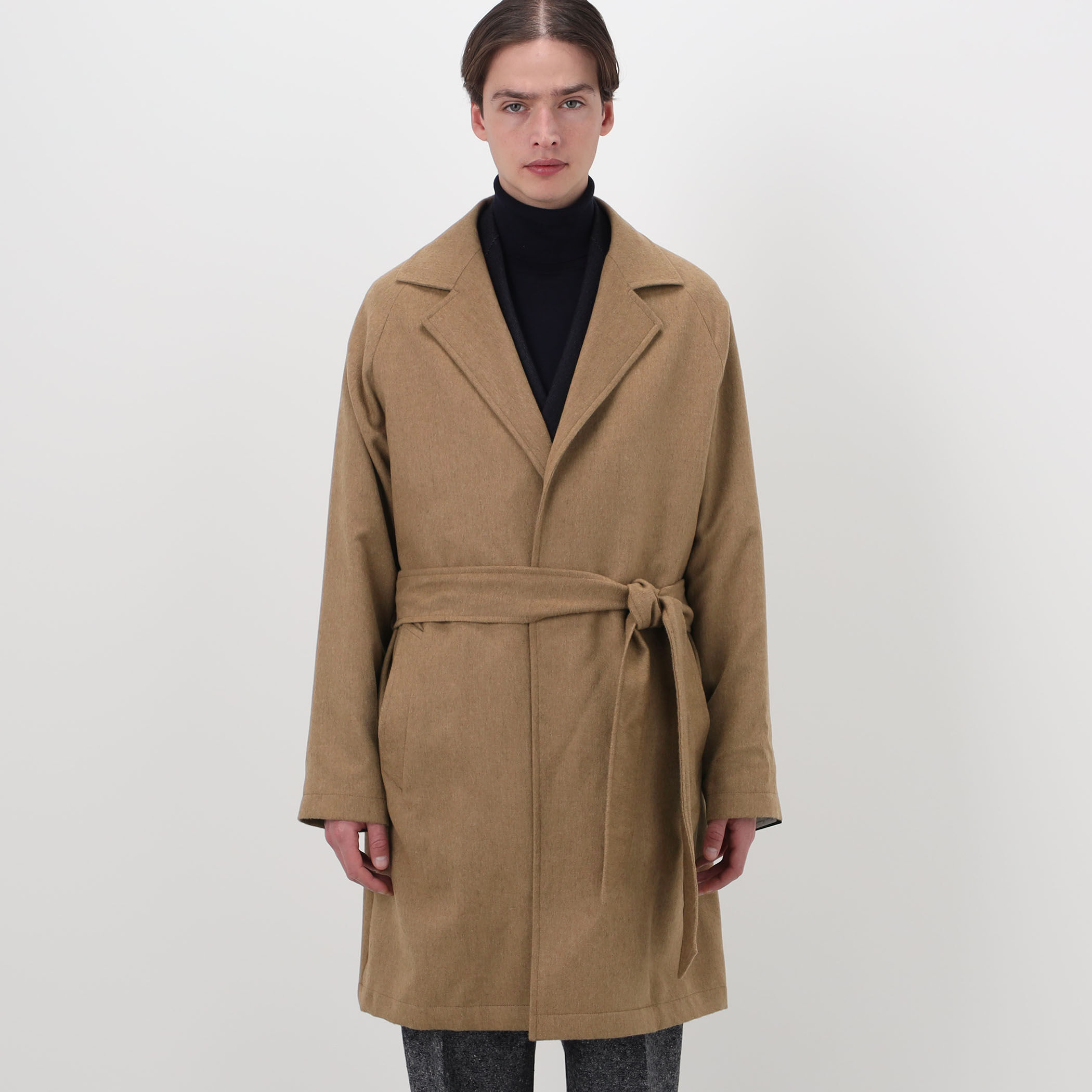 ERRICO FORMICOLA ウール ボタンレスベルテッドコート