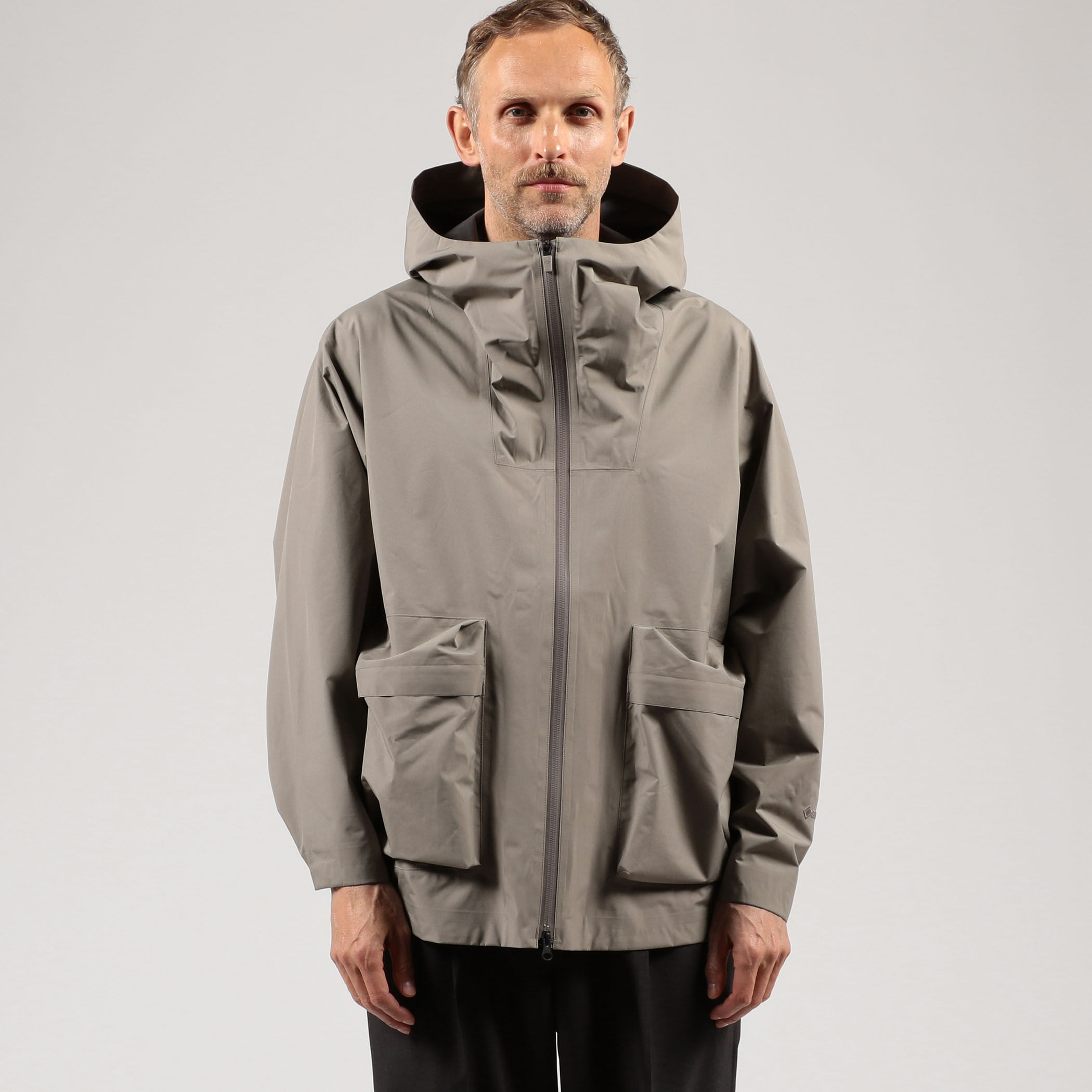 別注】DESCENTE PAUSE×TOMORROWLAND フーデッドブルゾン