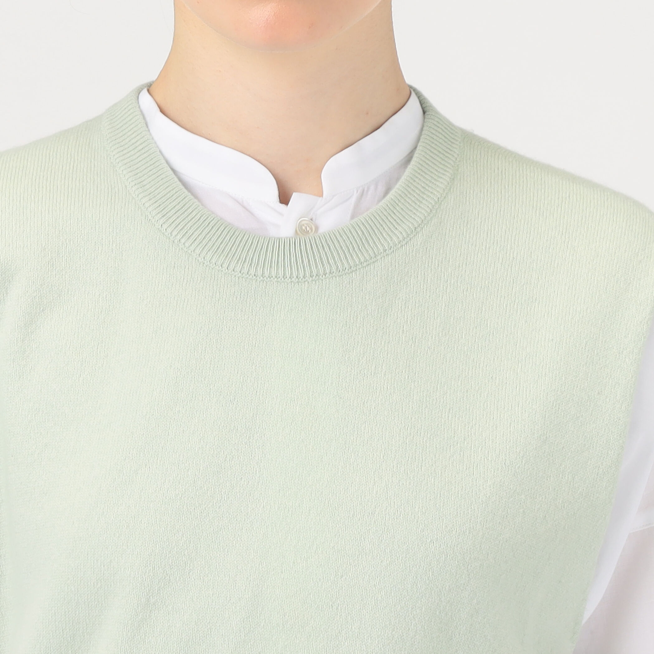 ベスト】JIL SANDER ベスト型の黒ニット(ステッチ加工) JIL ベスト】JIL SANDER ベスト型の黒ニット(ステッチ加工) JIL