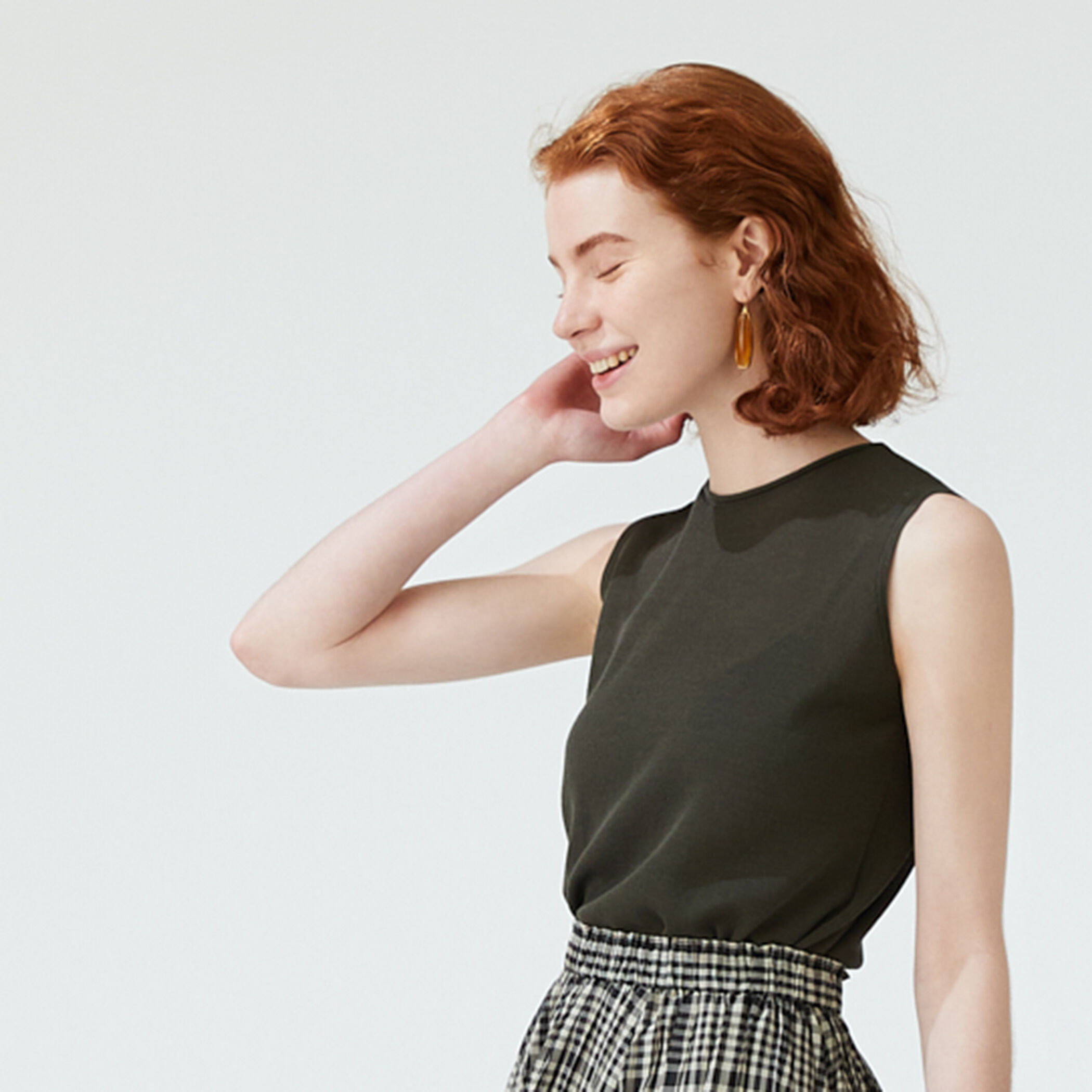 ハイツイストコットンスムース ノースリーブプルオーバー