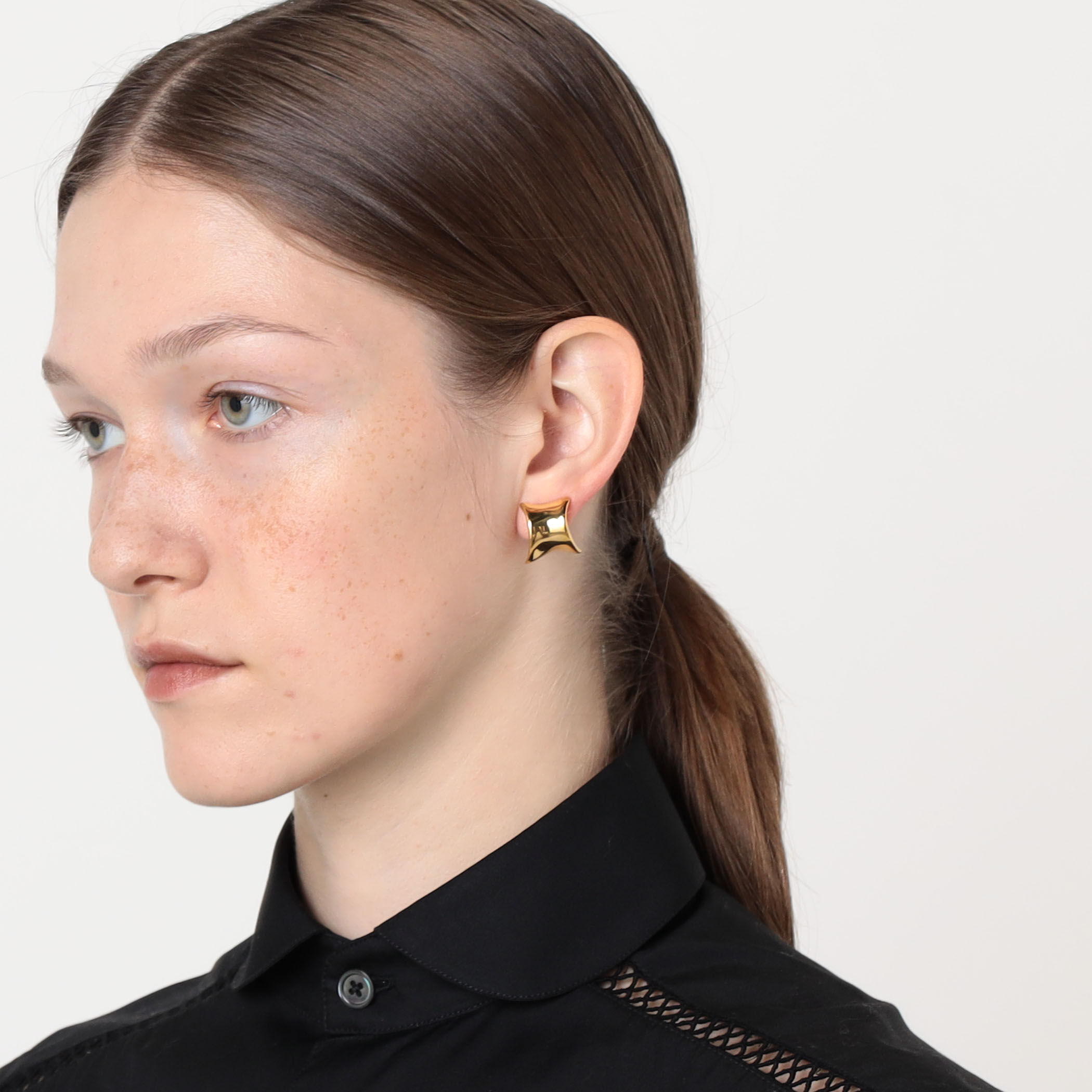 IRIS 47 flare earring SV｜トゥモローランド 公式サイト