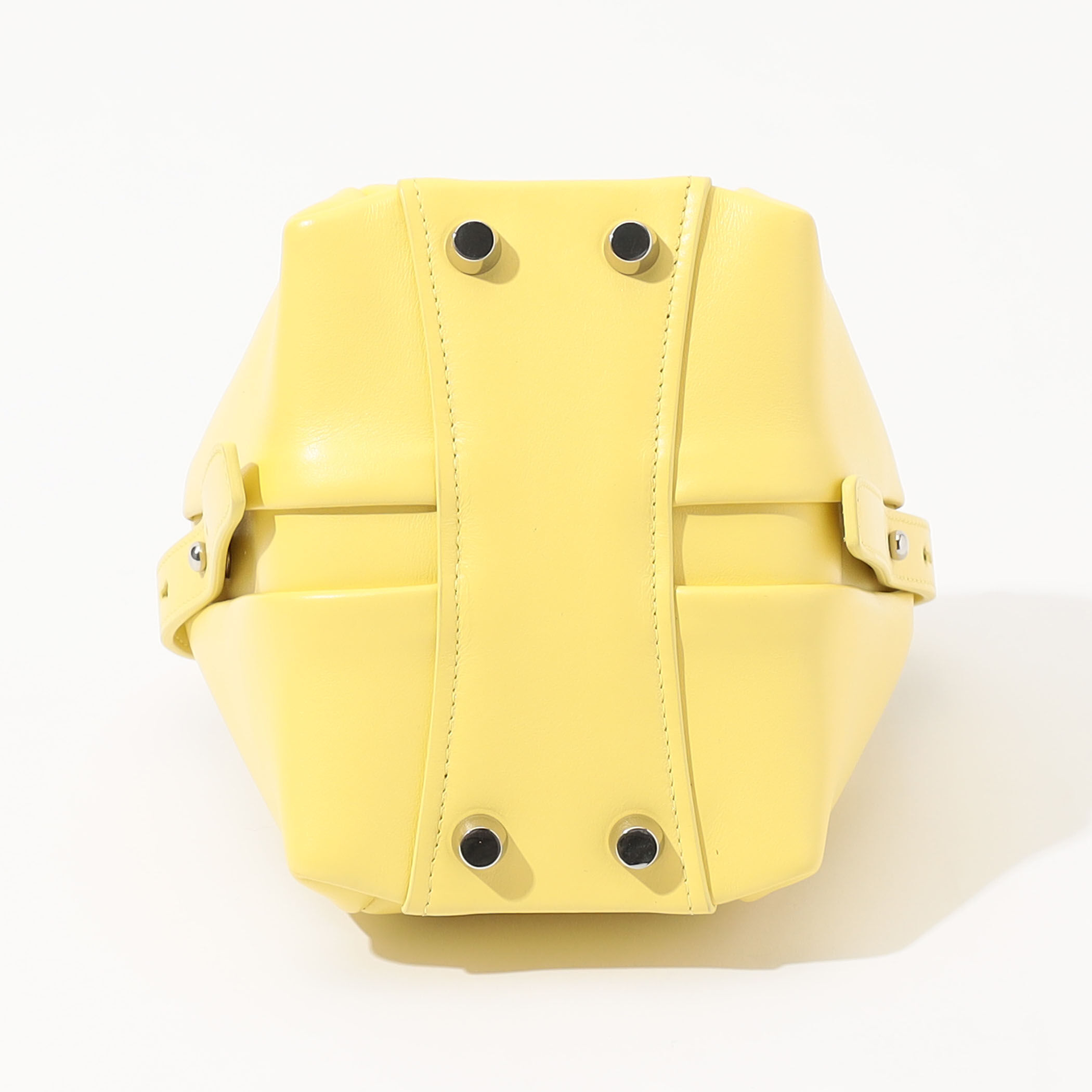 ADVENE MINI AGE バッグ｜トゥモローランド 公式通販