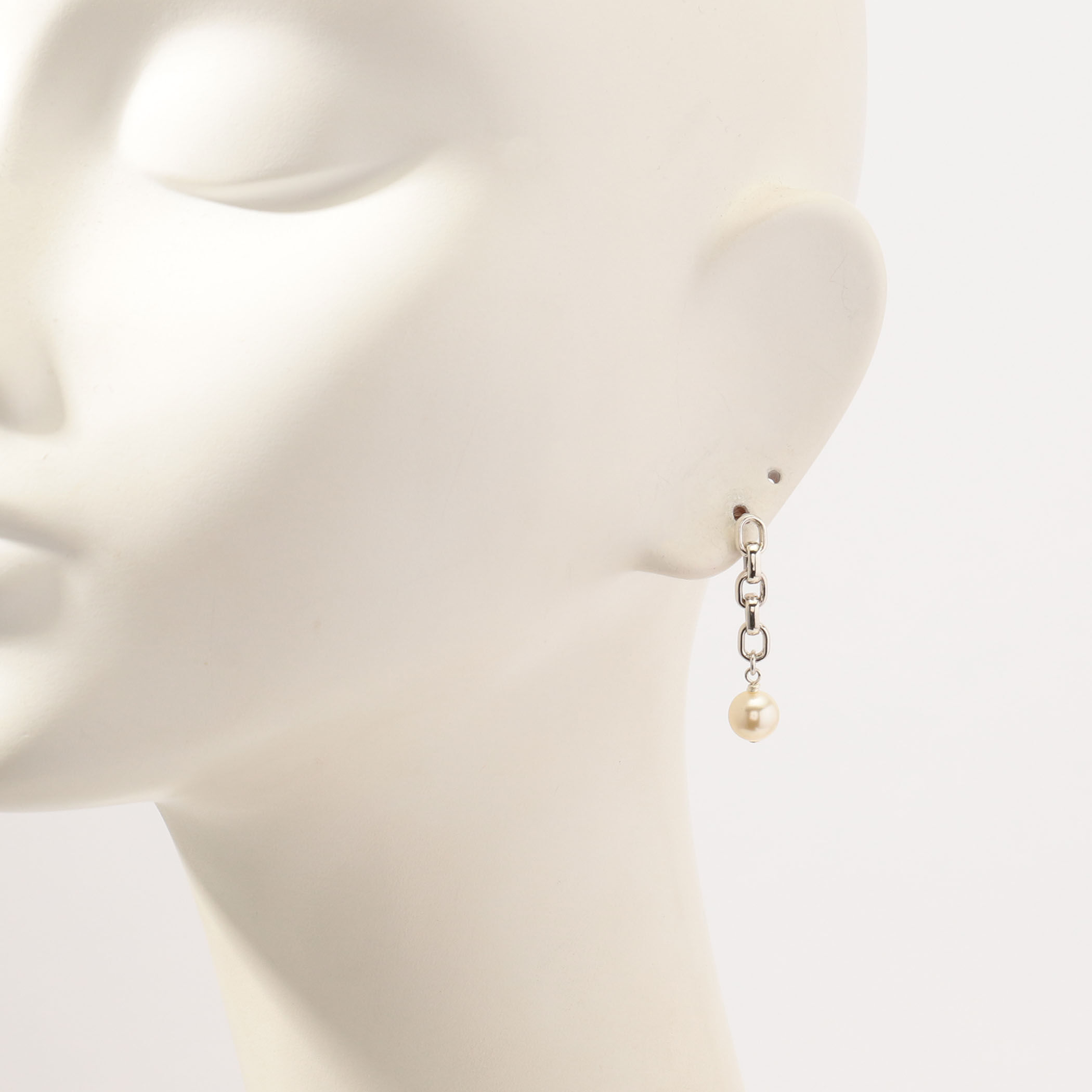 PHILIPPE AUDIBERT パール×チェーンピアス｜トゥモローランド