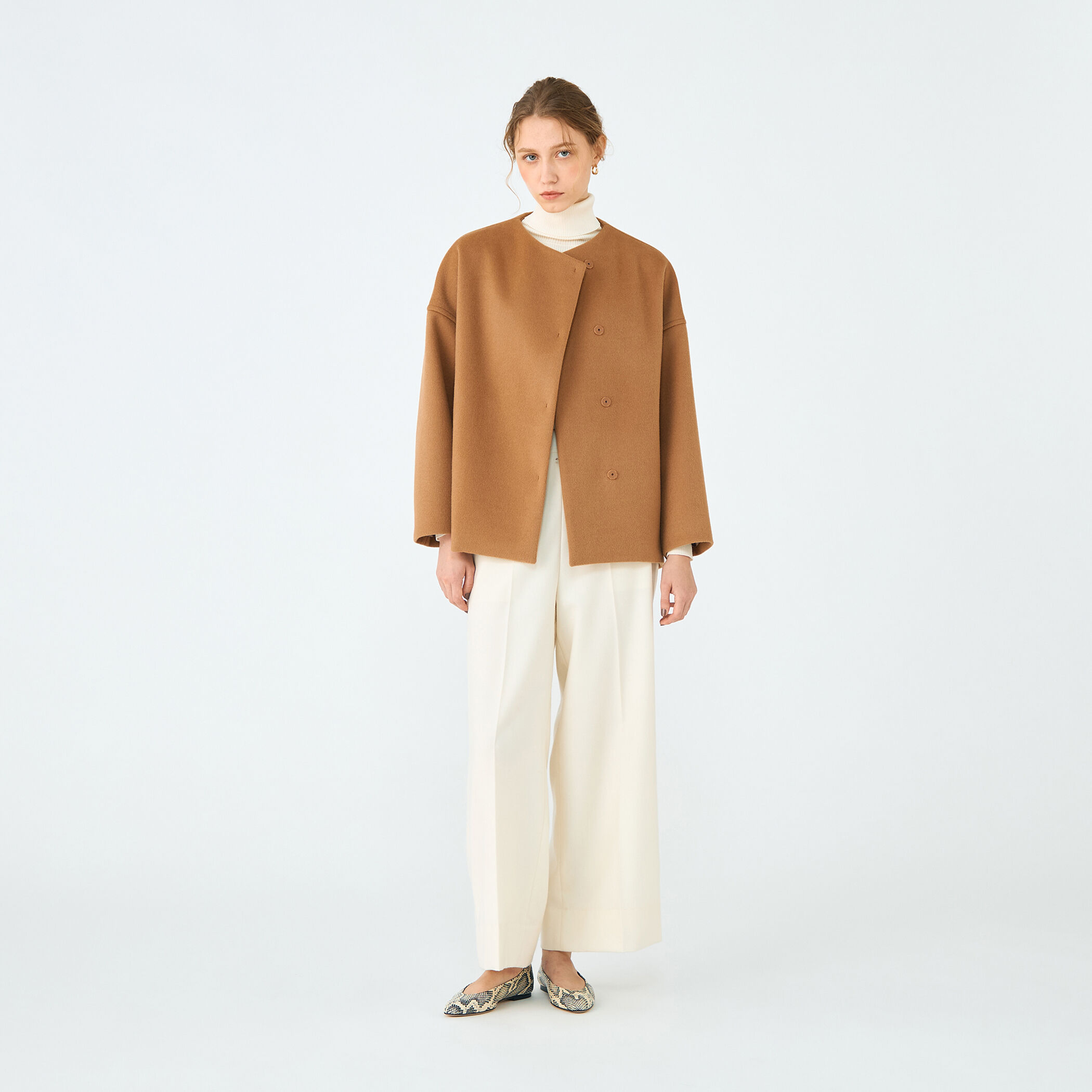 ウールカシミヤビーバー ショートコクーンコート｜トゥモローランド