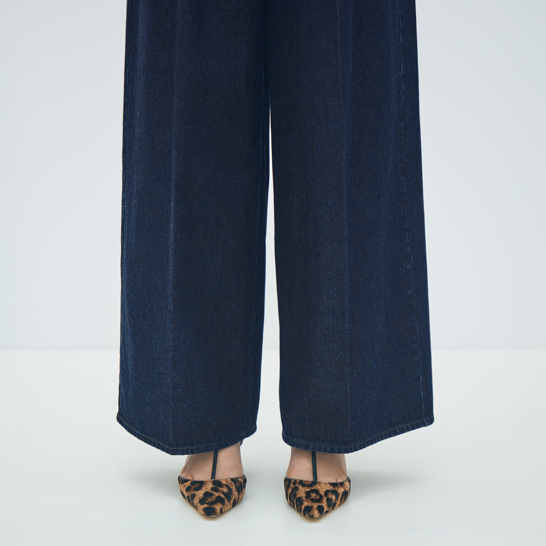 ハードツイストデニム ワイドパンツ｜トゥモローランド 公式通販