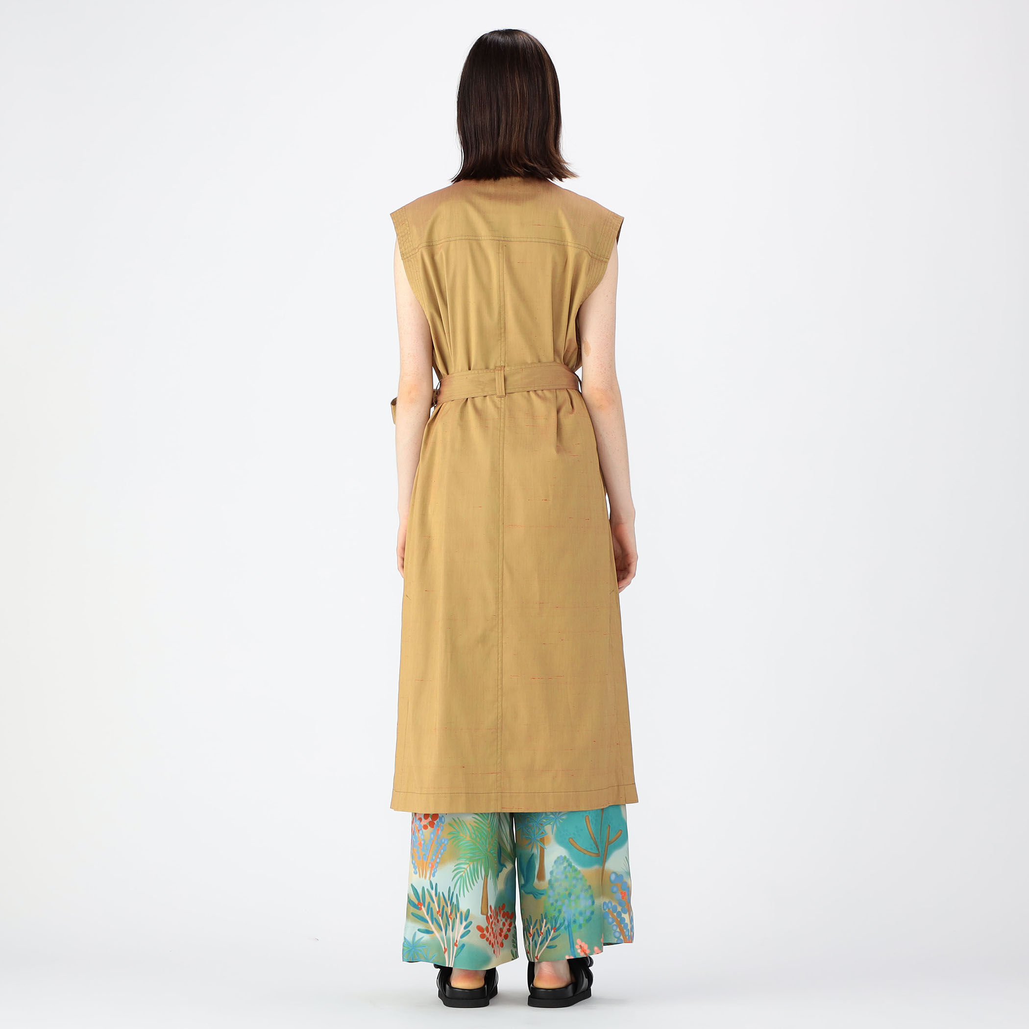 CABaN コットンシルクストレッチ ロングジレ｜トゥモローランド