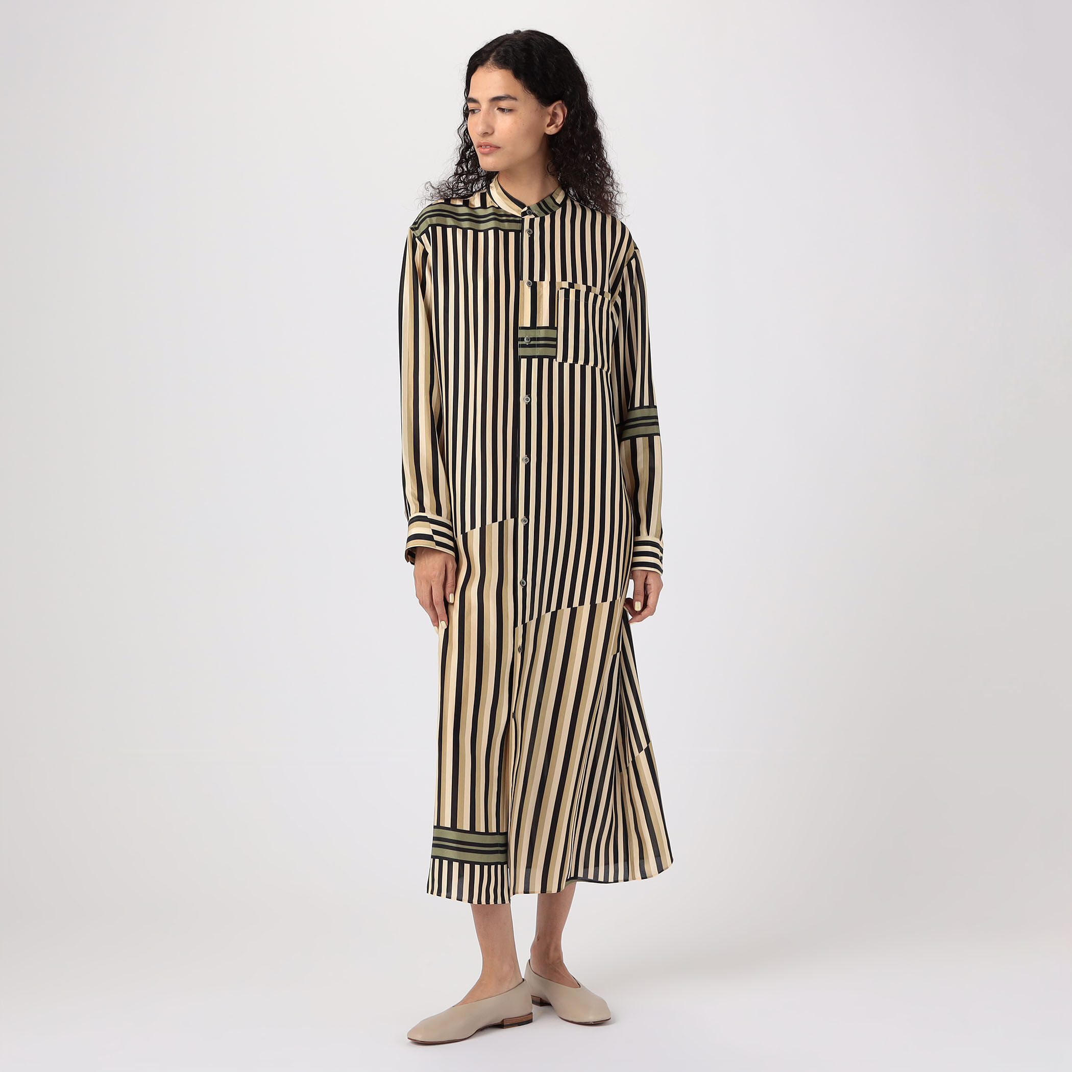 【美品】ギャルリーヴィー、ストライプ、グリーン、ワンピース、バンドカラー、日本製 美品】ギャルリーヴィー、ストライプ、グリーン、ワンピース