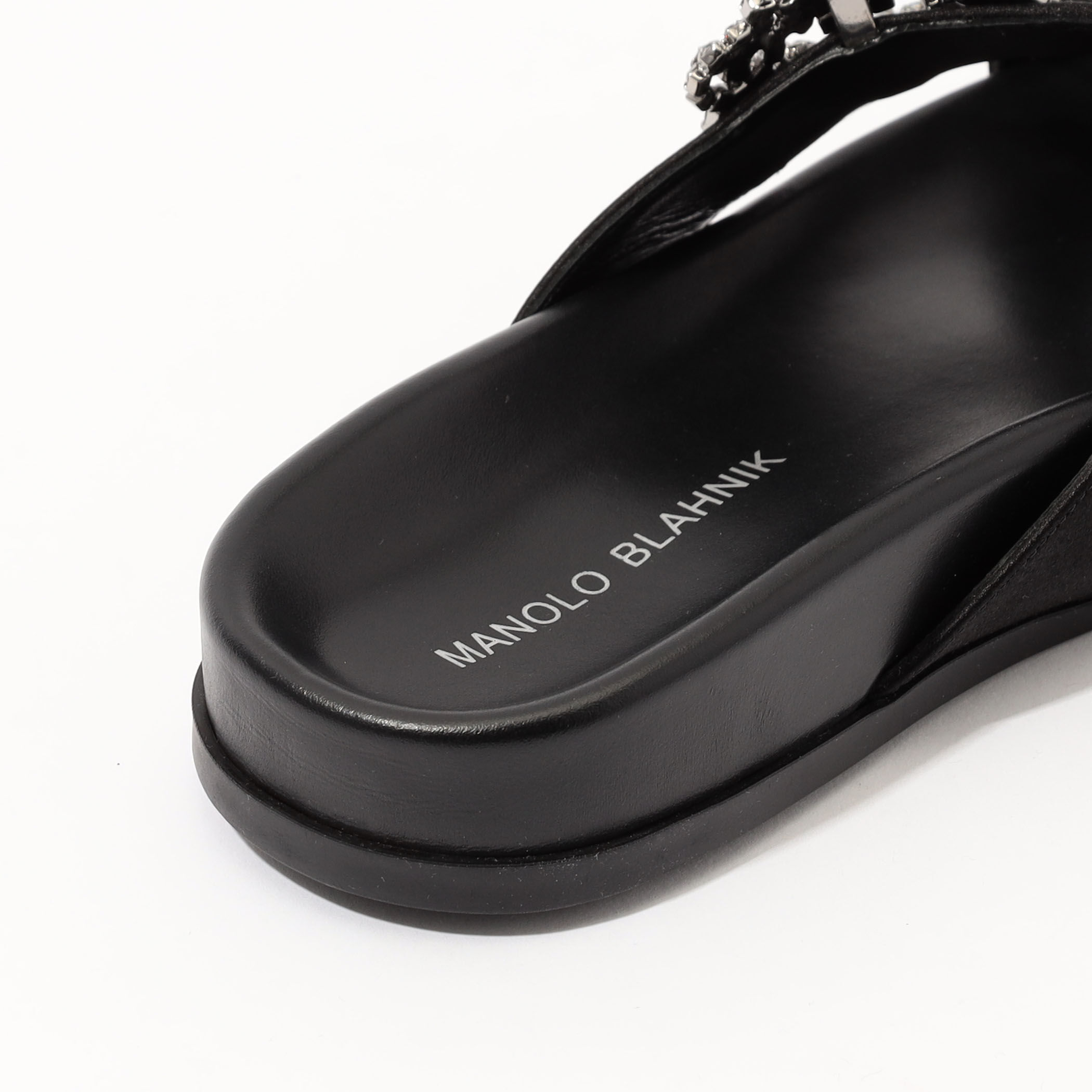 MANOLO BLAHNIK CHILANGHI｜トゥモローランド 公式通販