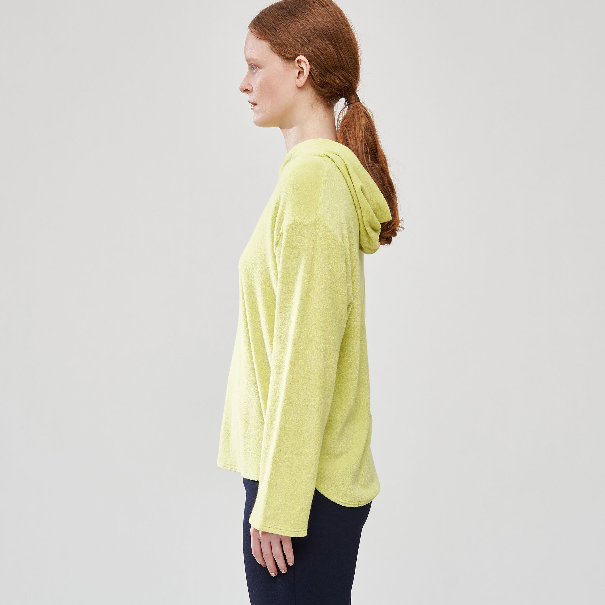 コットンカシミヤパイル フーデッドプルオーバー｜トゥモローランド