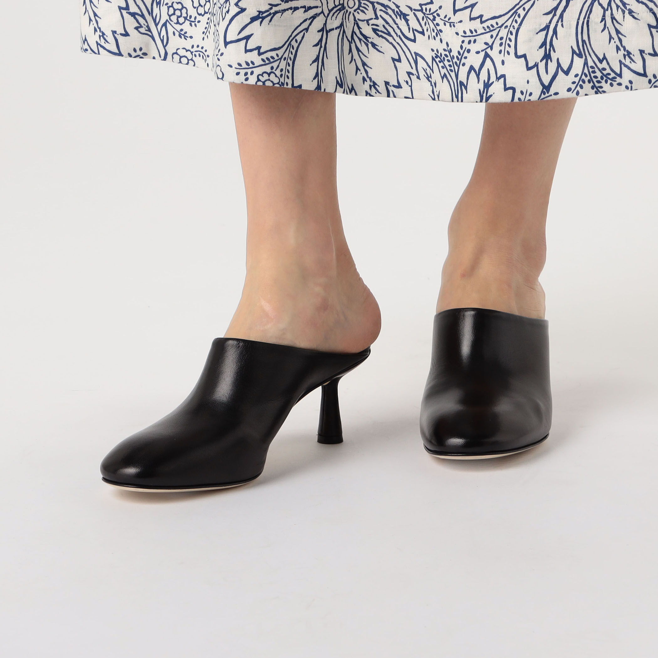 サンダル・ミュール Aeyde Sandals Aeyde MILA ミュールサンダル｜トゥモローランド 公式通販