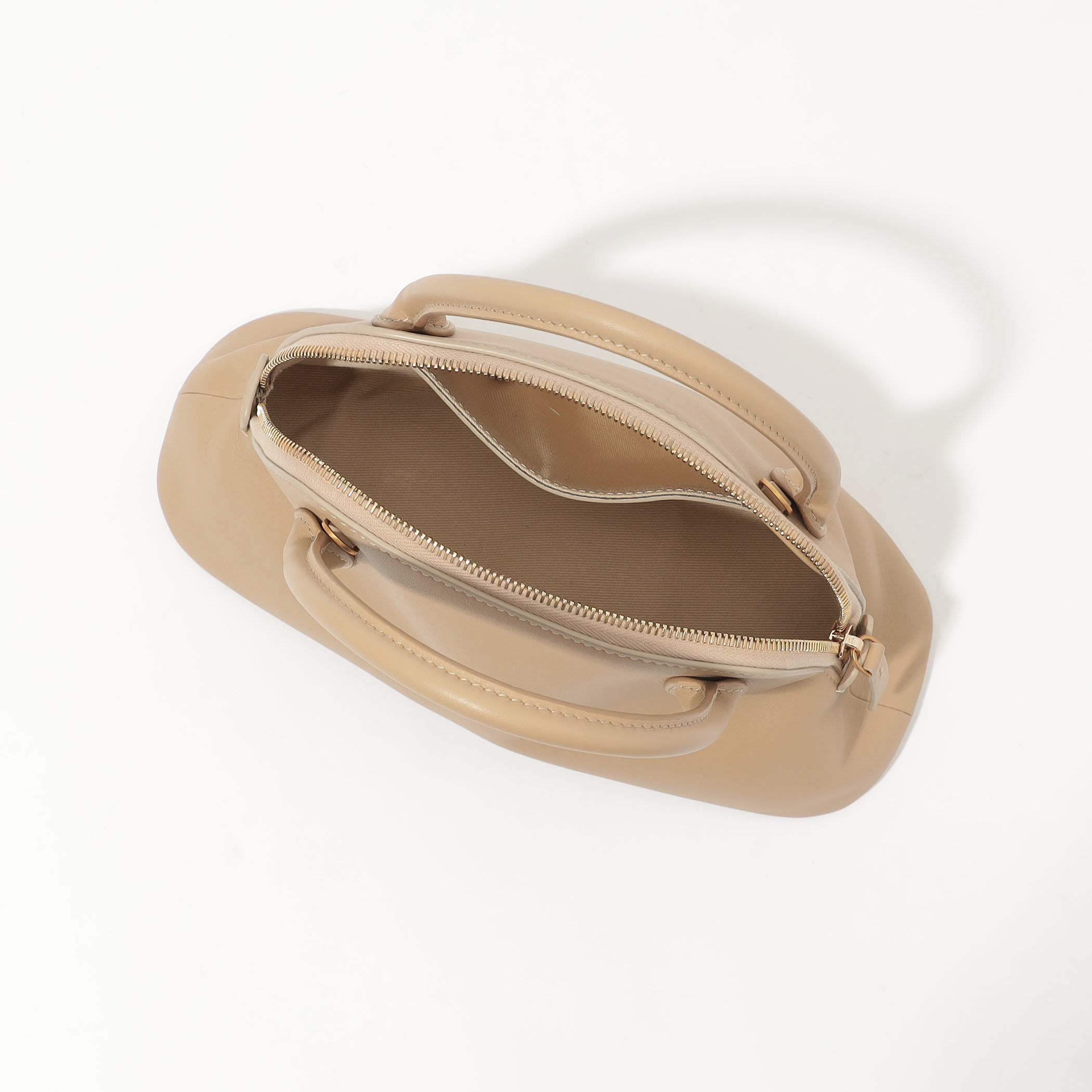 MIUUR KUMA ハンドバッグ｜トゥモローランド 公式通販