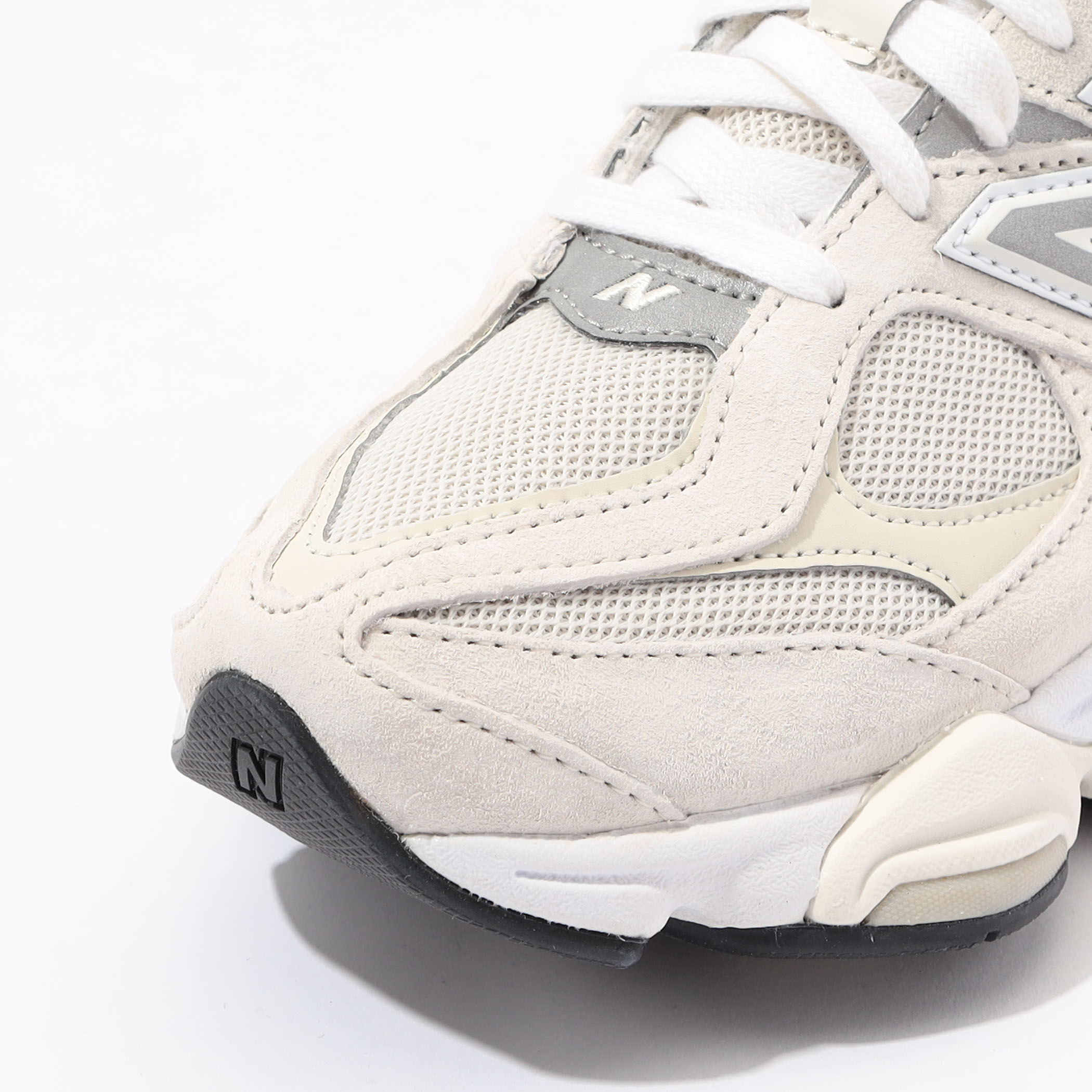 New Balance 9060 WHT スニーカー|トゥモローランド 公式通販 New Balance 9060 WHT スニーカー|トゥモローランド 公式通販