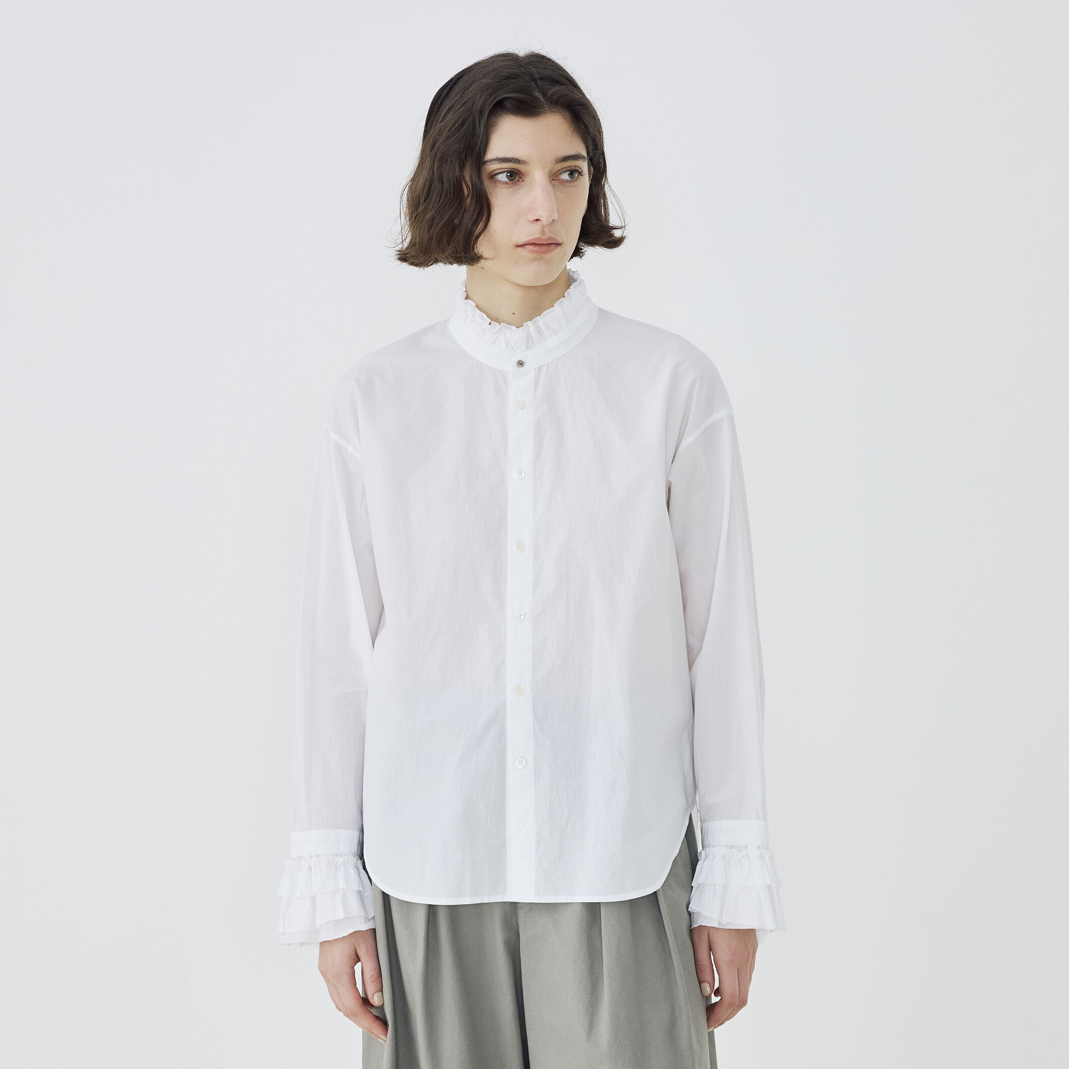 GALERIE VIE コットンタイプライター カットオフフリルシャツ2.6万 コットン フリルシャツ｜トゥモローランド 公式サイト