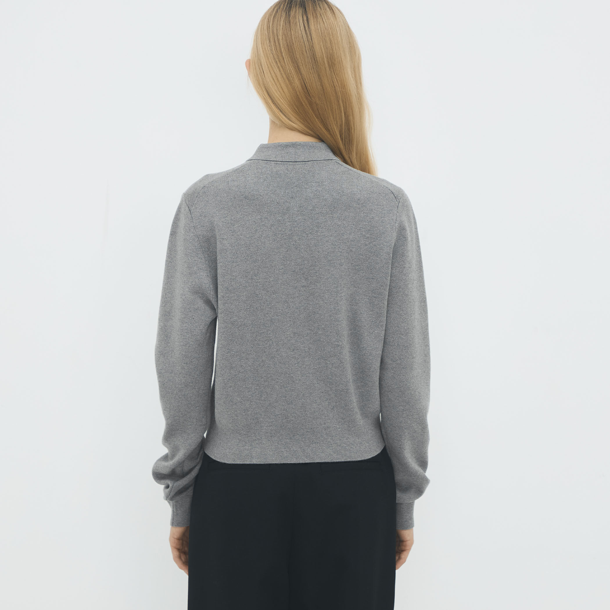 コットンカシミヤ パールロゴポロカーディガン｜トゥモローランド 公式通販