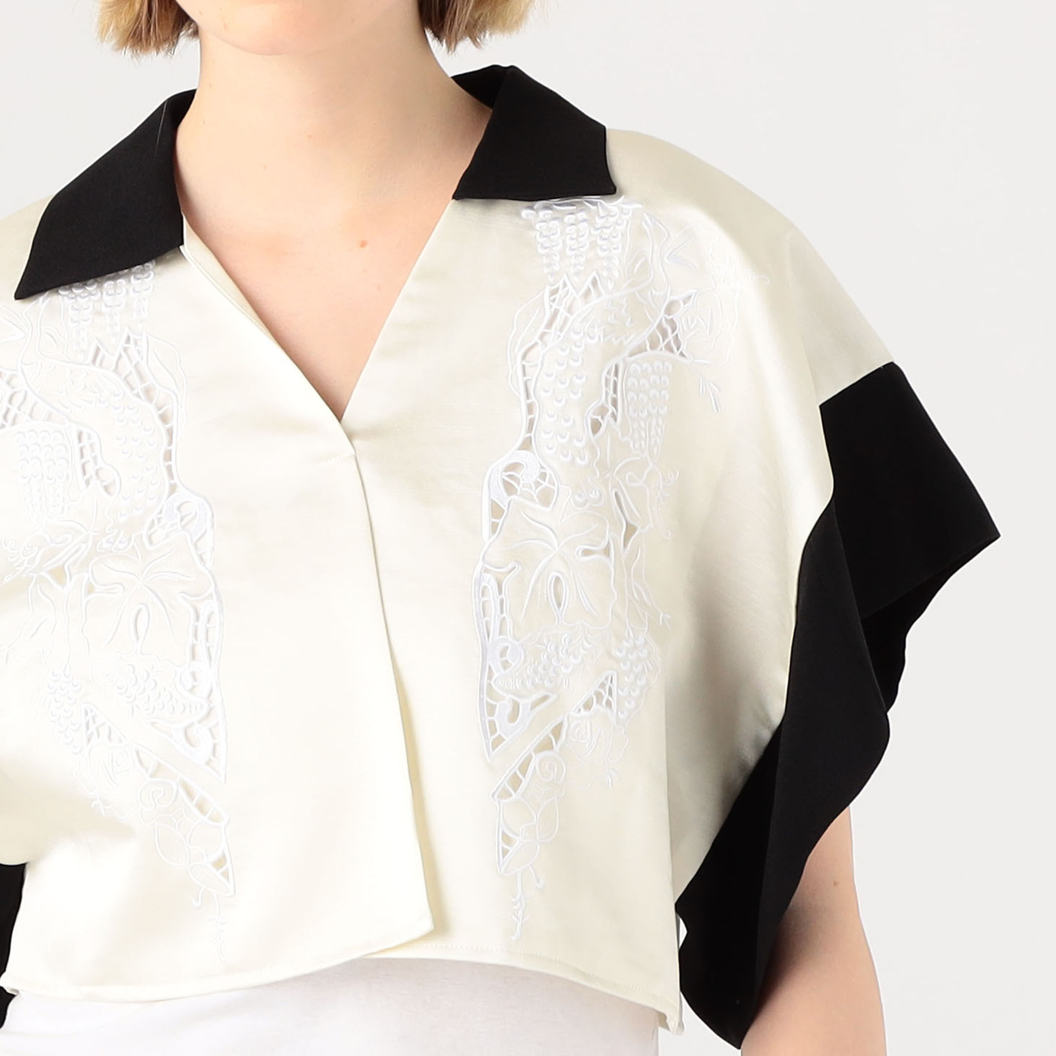 TELMA Embroidered Square Shirt｜トゥモローランド 公式通販