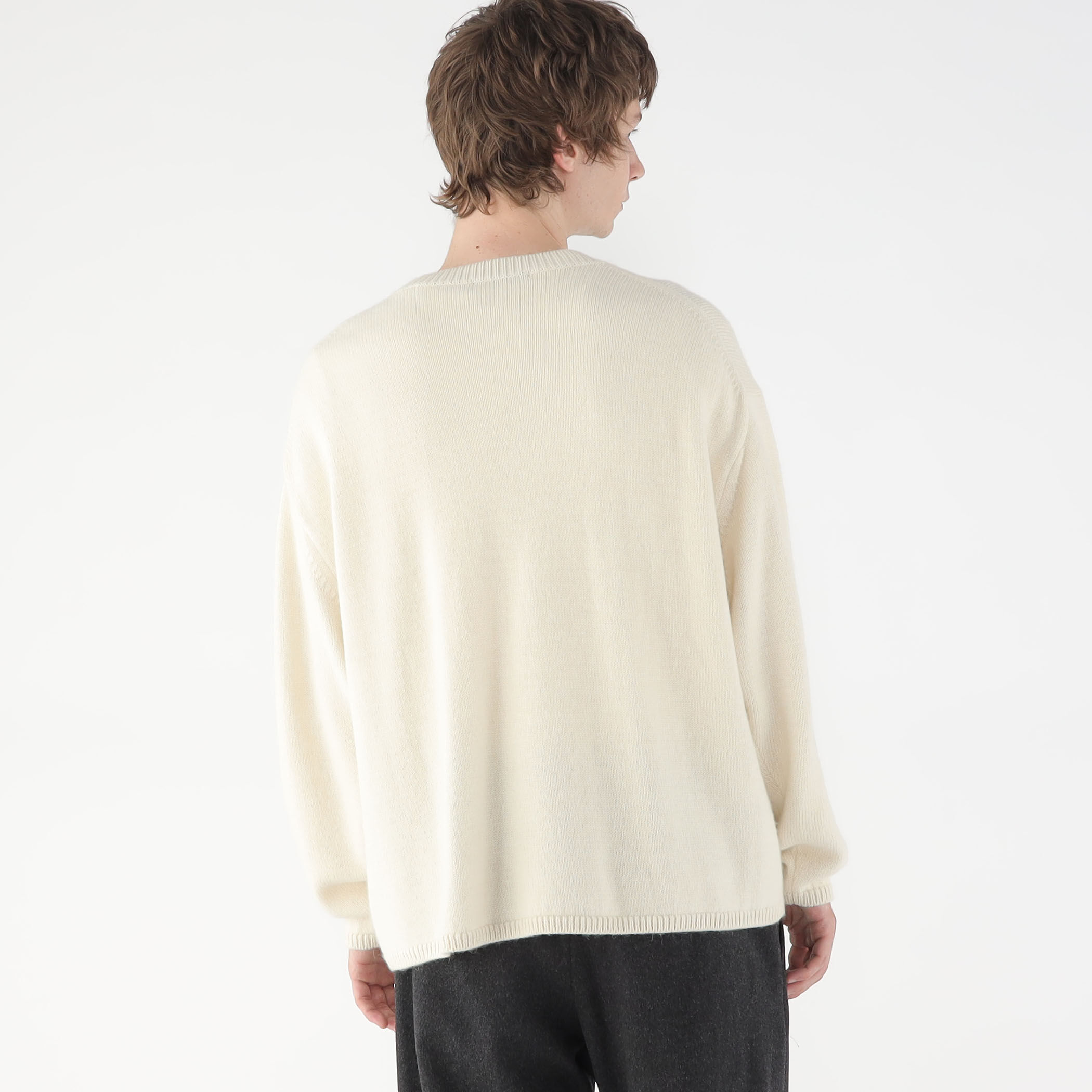 ロイヤルベビーアルパカ クルーネックプルオーバー｜トゥモローランド