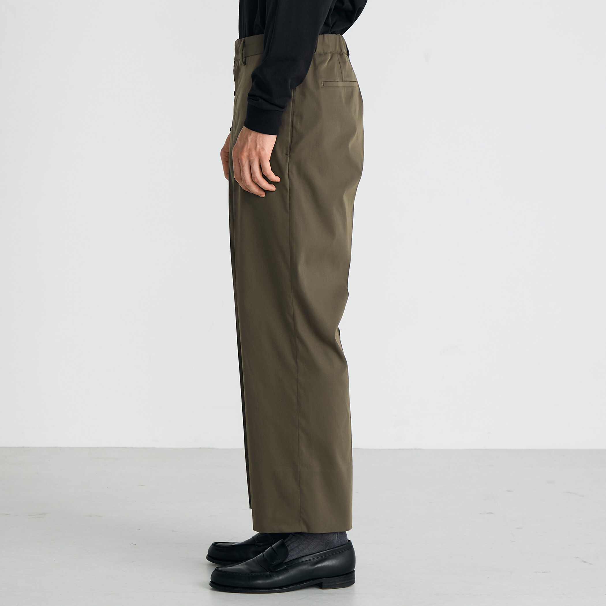 ストレッチベンタイル スラックス｜トゥモローランド 公式通販