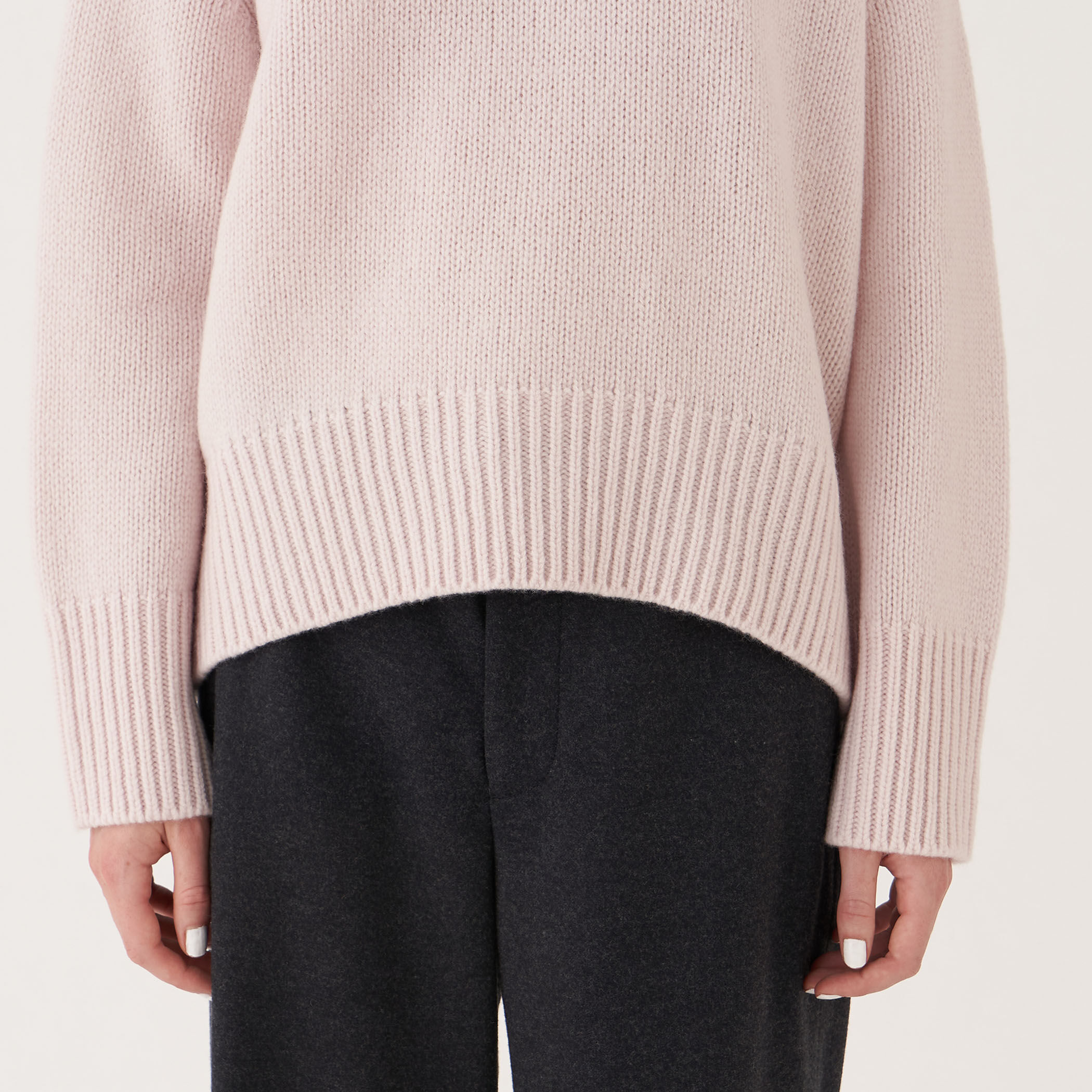 □□□ファインウール クルーネックプルオーバー｜トゥモローランド