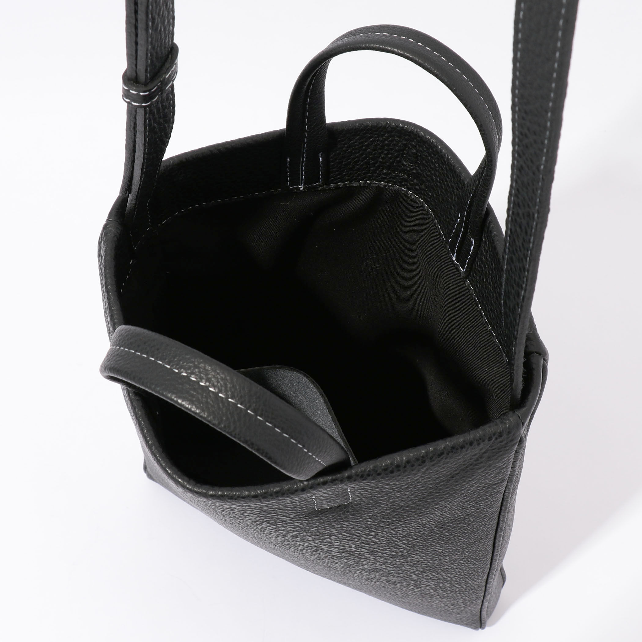 【新品】トゥモローランド LASTELIER （ラステリエ） ストローバッグ 新品】トゥモローランド LASTELIER （ラステリエ） ストローバッグ