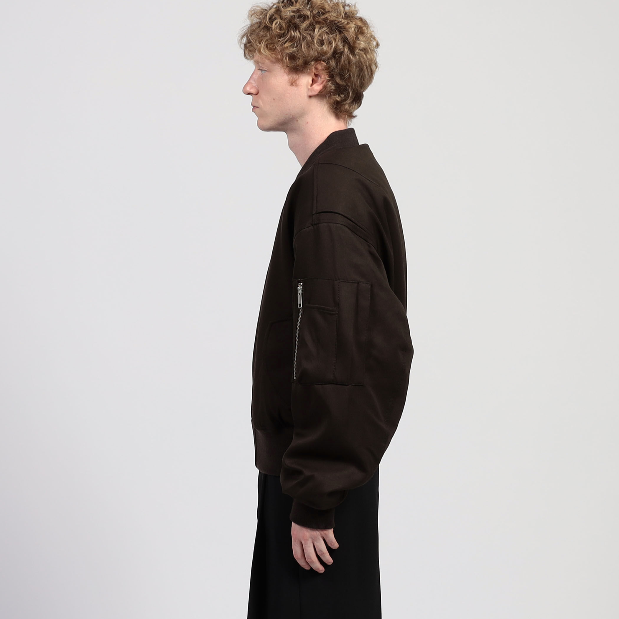 □entire studios CROPPED BROAD ボンバージャケット