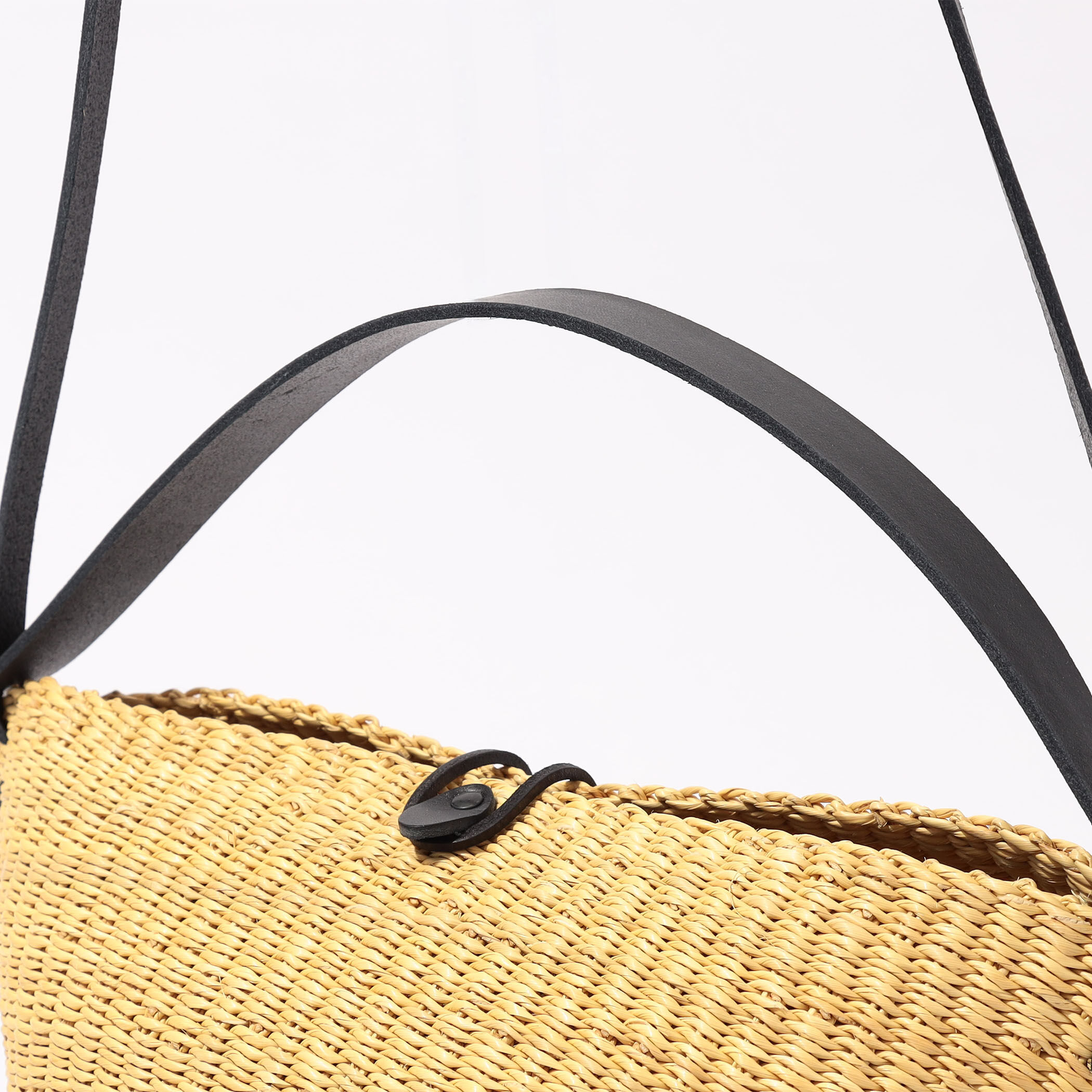 INES BRESSAND MEDIUM WALNUT ショルダーバッグ｜トゥモローランド