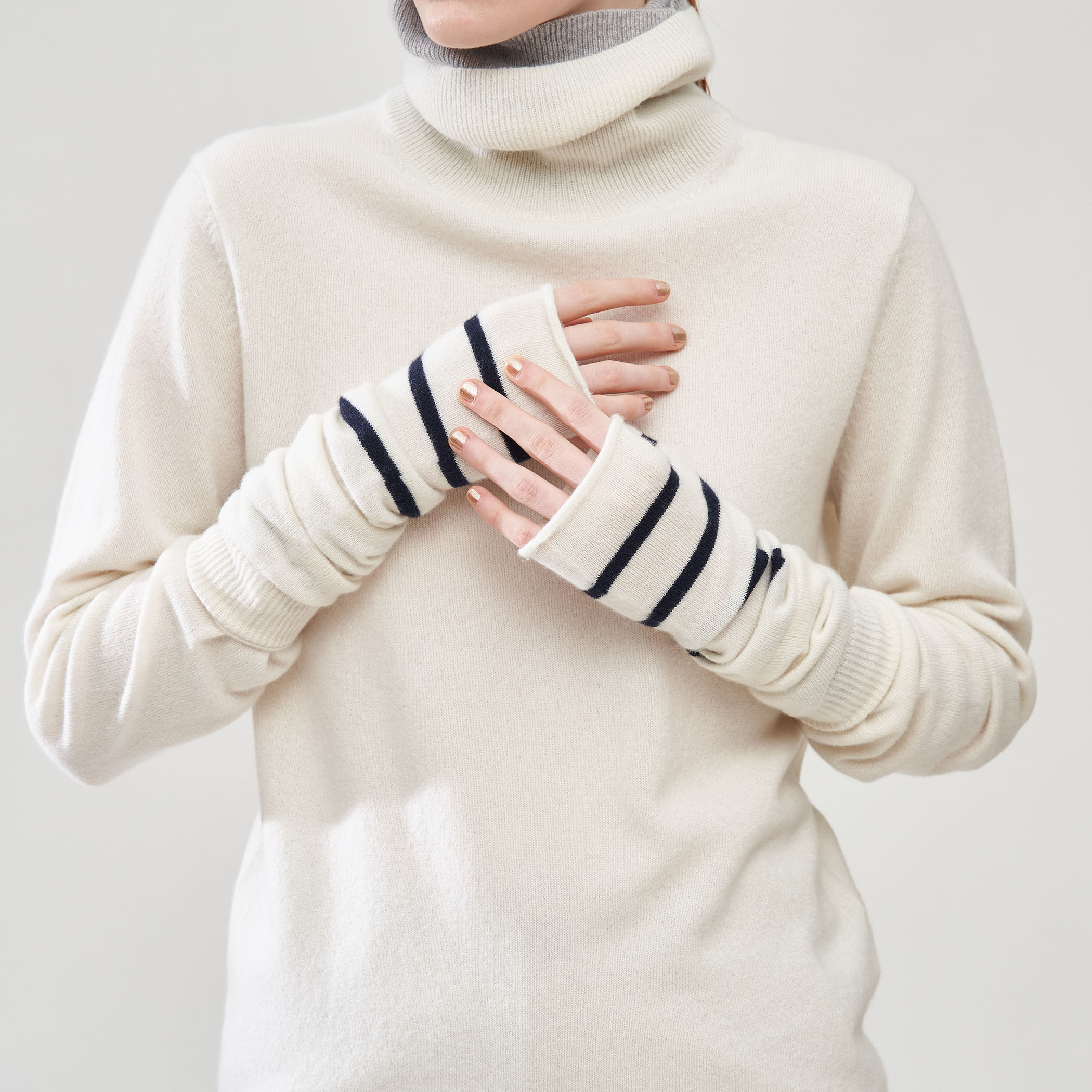 関税・送料込み【JACQUEMUS】アルパカ&ウール混紡グローブ アルパカロングシャギー クロップドジャケット