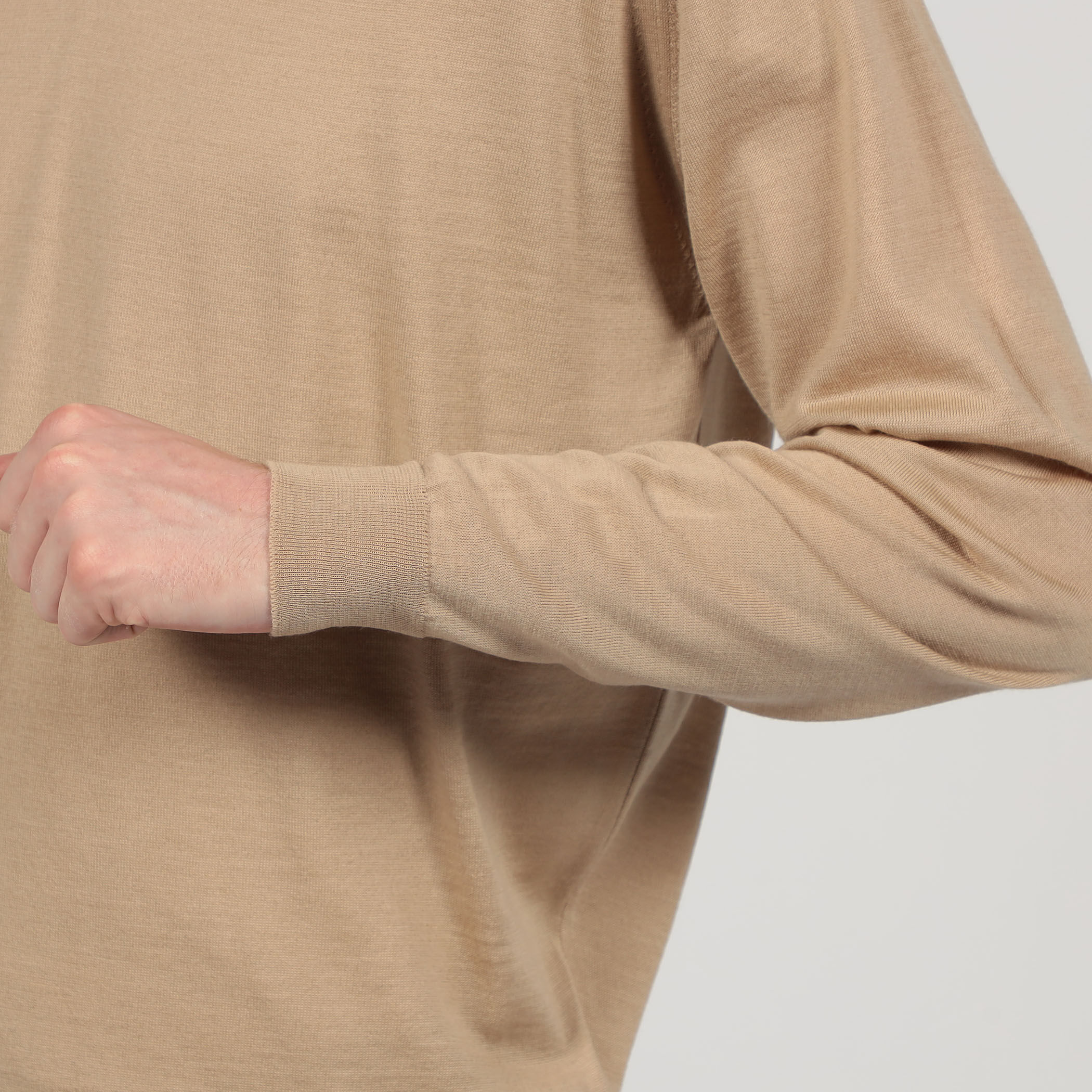 JOHN SMEDLEY PACKHAM メリノウール Vネックプルオーバーニット