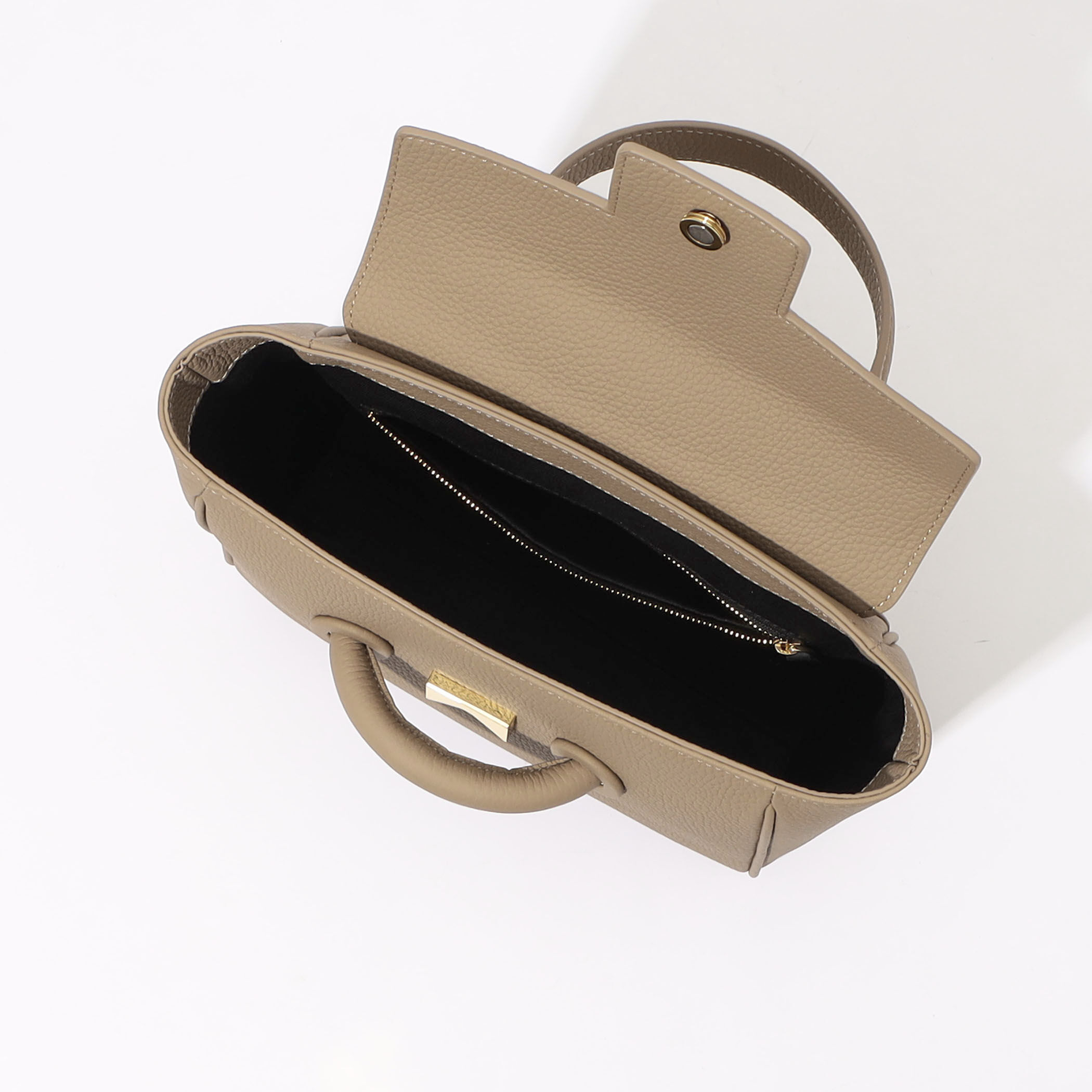 別注】VASIC EVER MINI ハンドバッグ｜トゥモローランド 公式通販